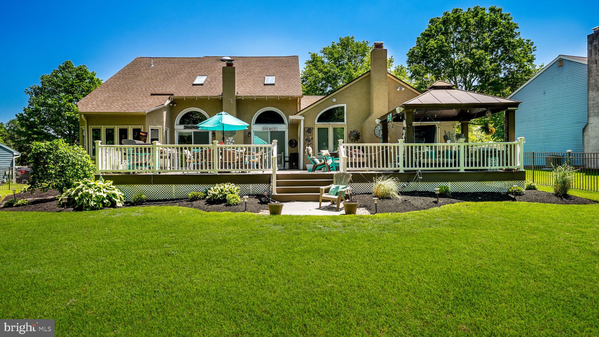COUNTRY HUNT - Residential