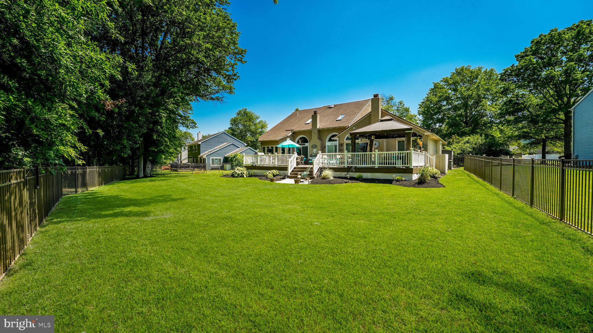 COUNTRY HUNT - Residential