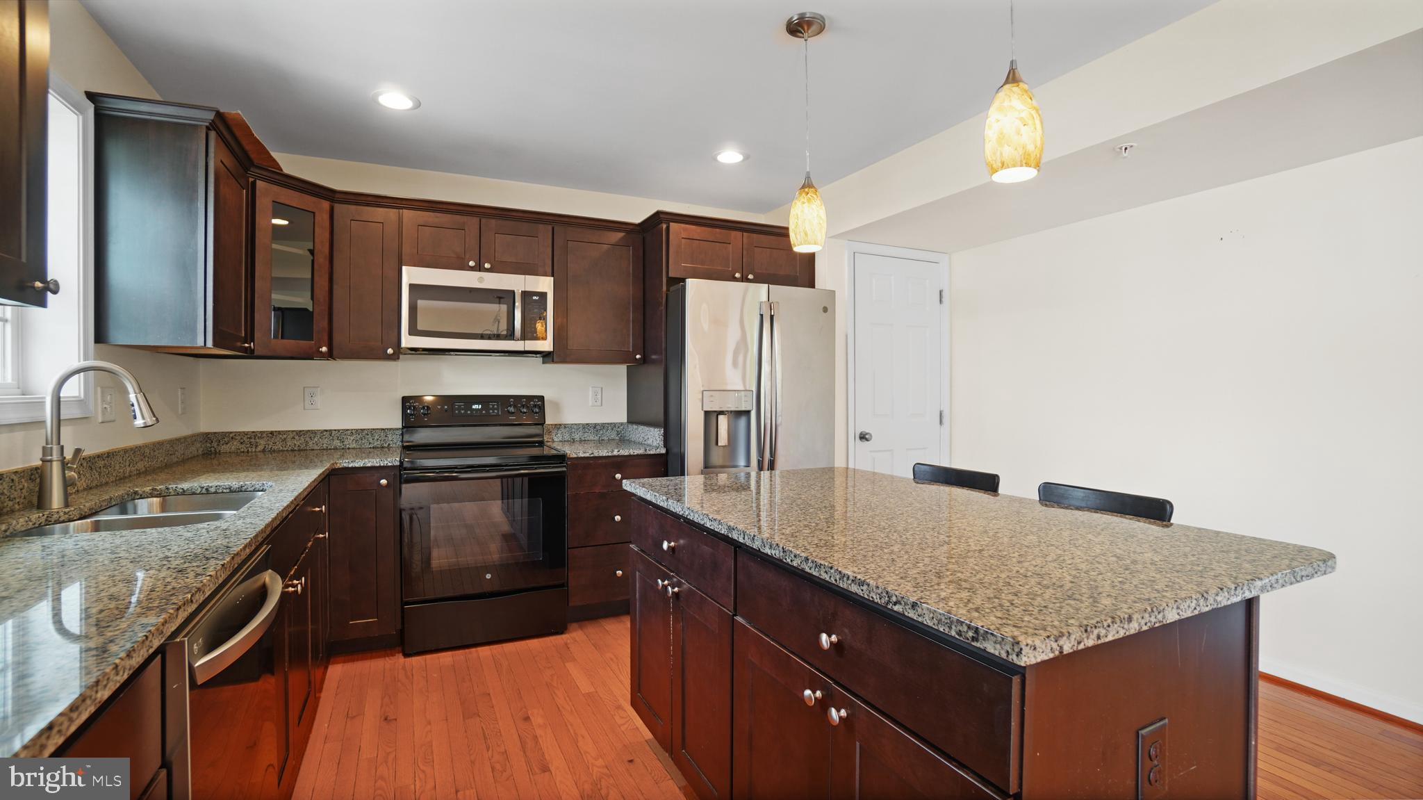 GRANDE VIEW PARK - Residential