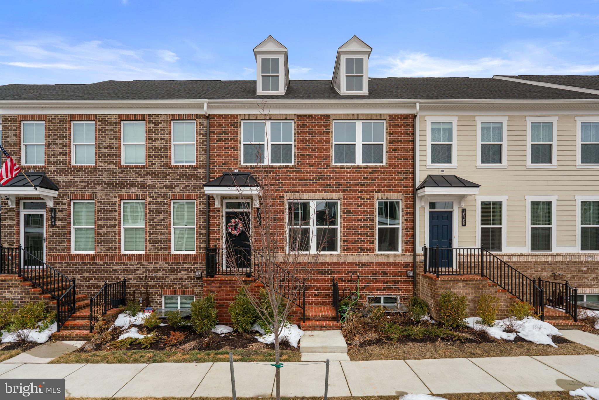 GREENLEIGH AT CROSSROADS - Residential