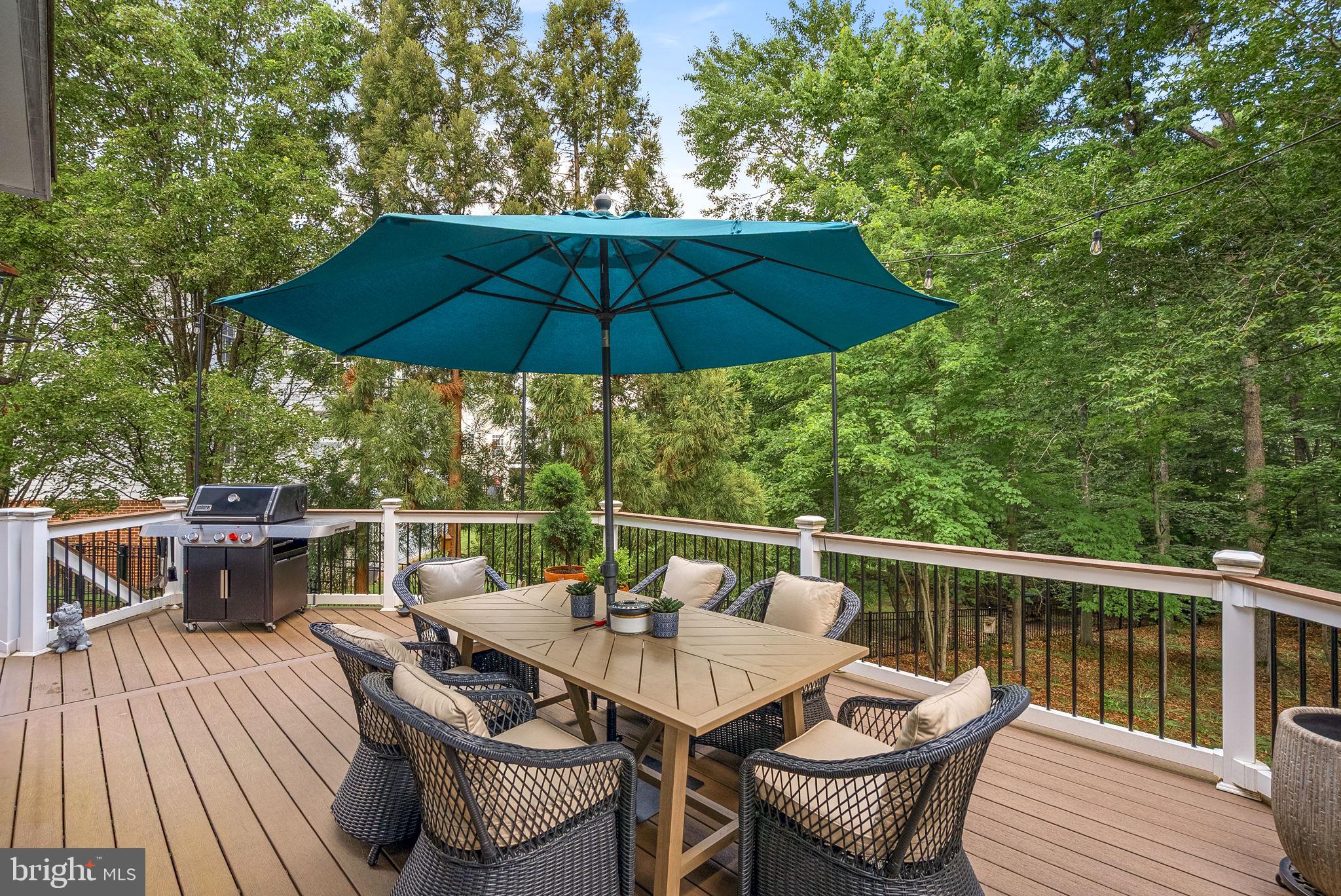 LANSDOWNE ON THE POTOMAC - Residential