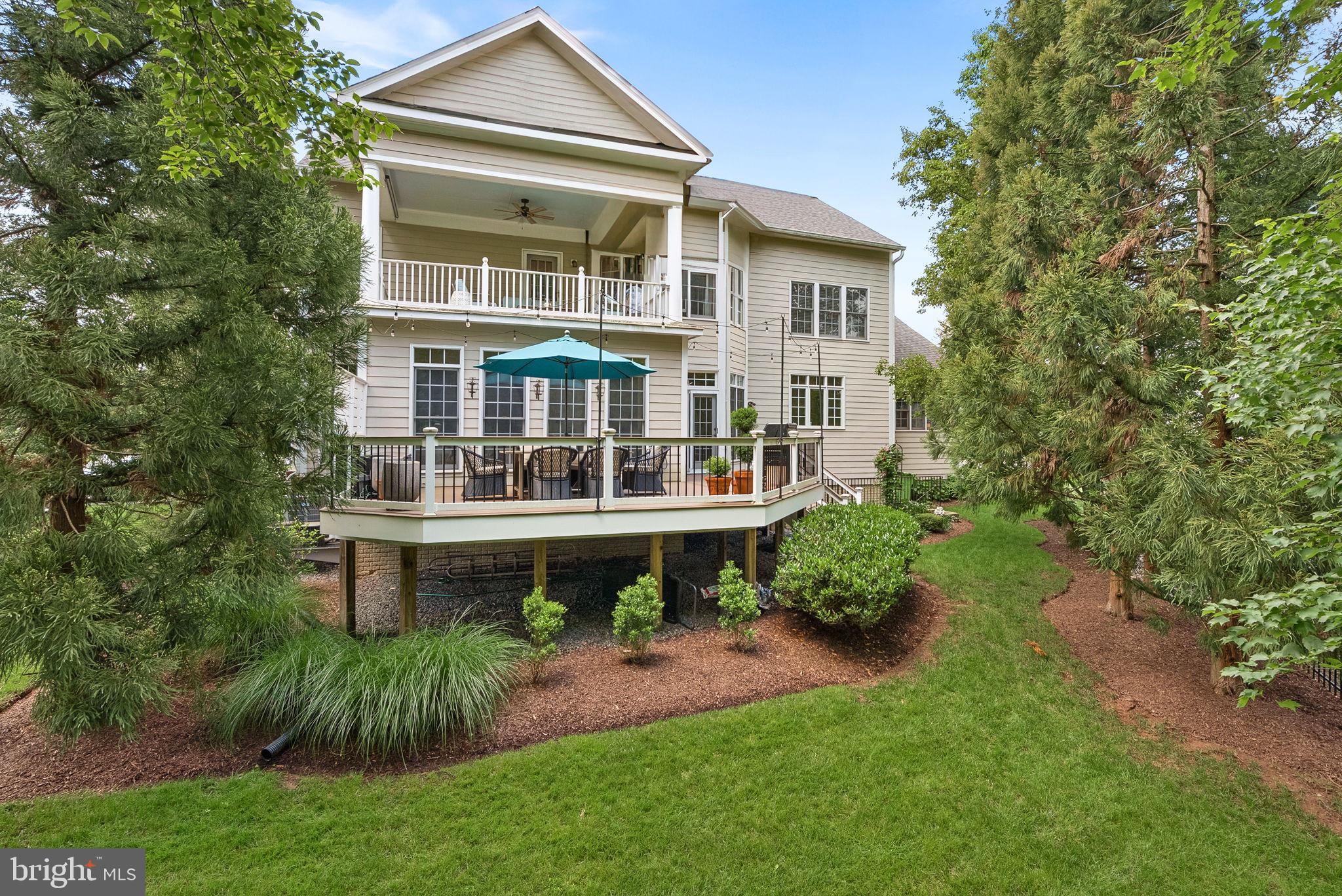 LANSDOWNE ON THE POTOMAC - Residential