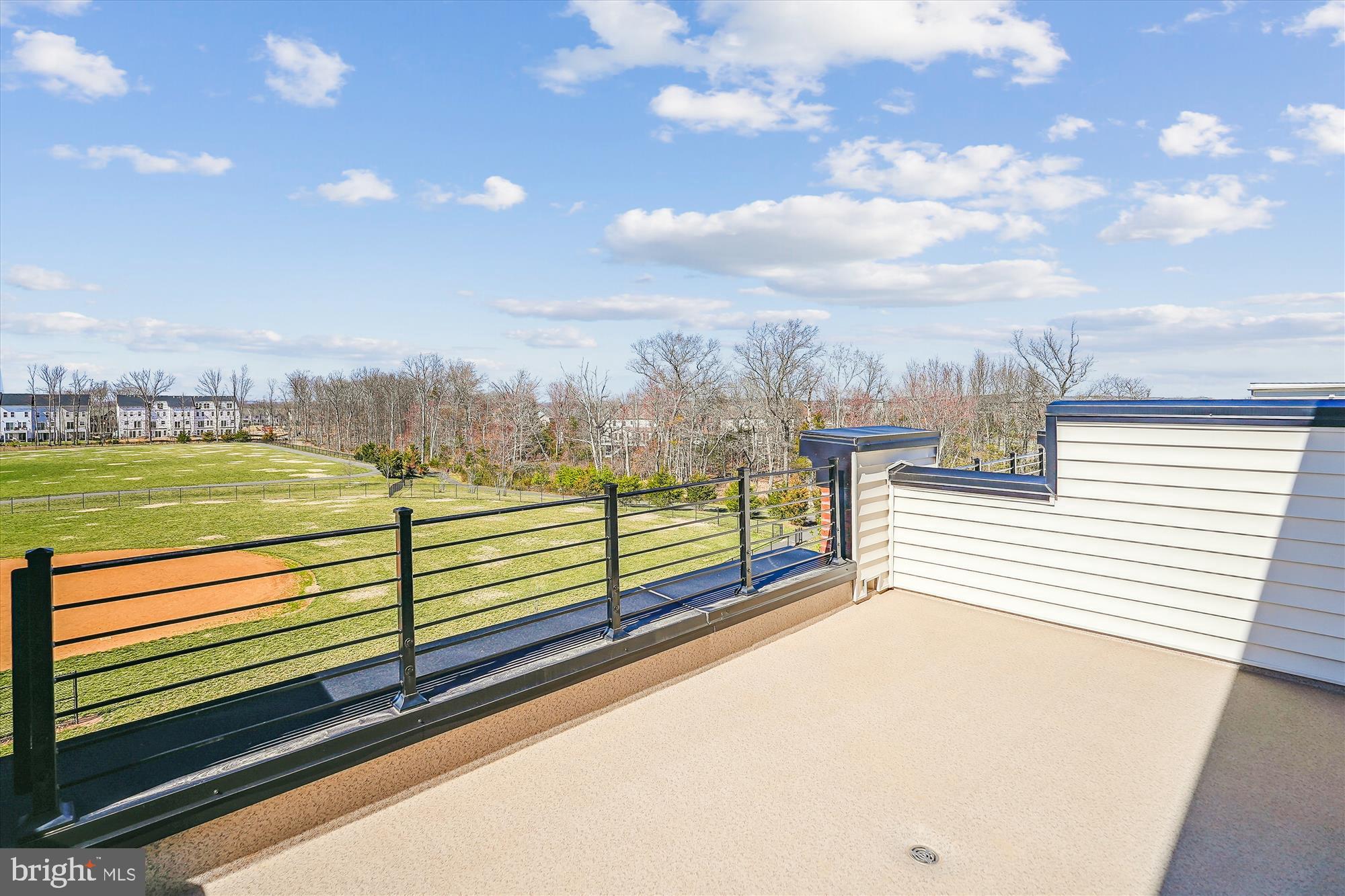 DOWNTOWN BRAMBLETON - Residential Lease