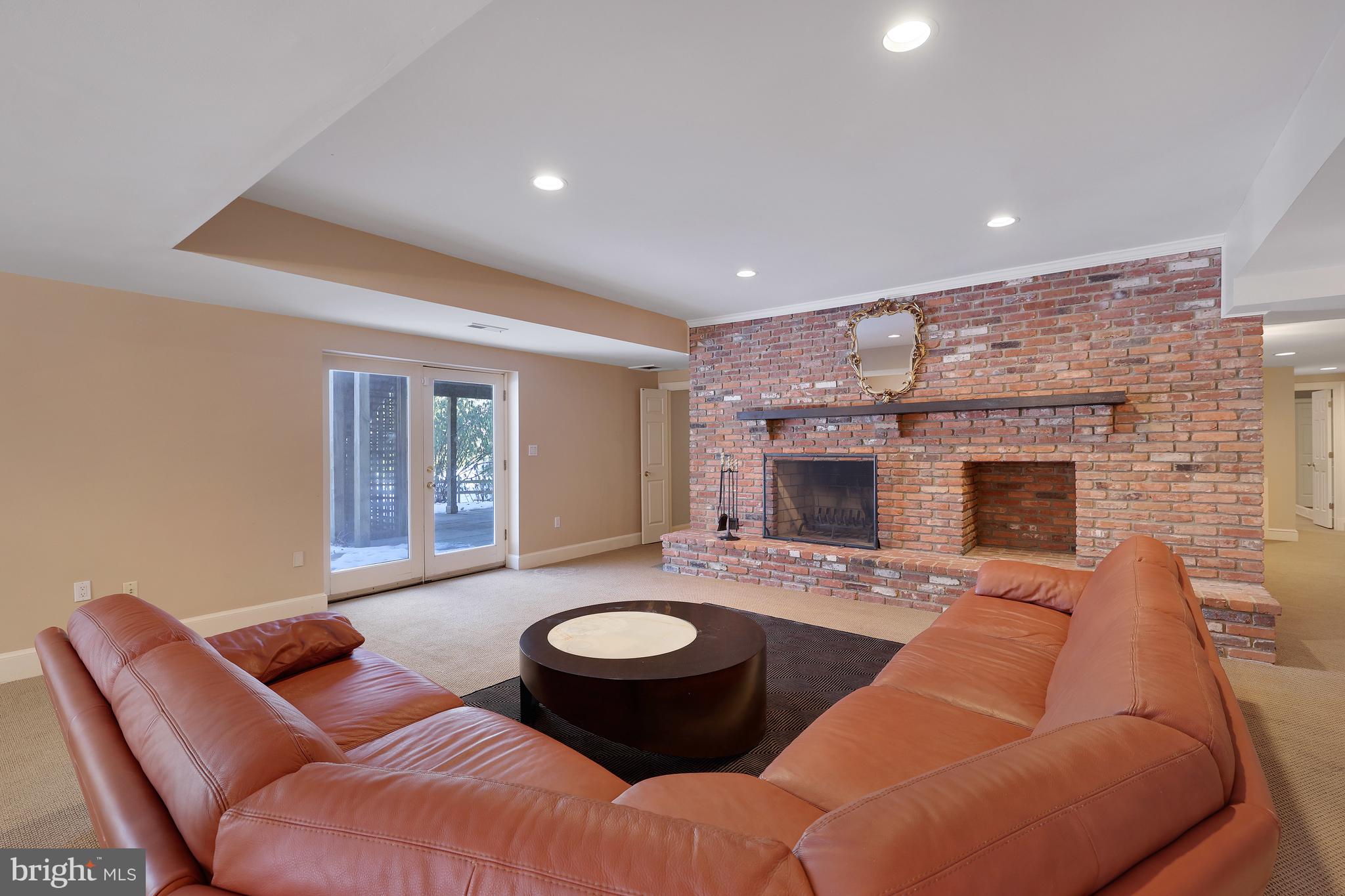 LANGLEY FOREST - Residential