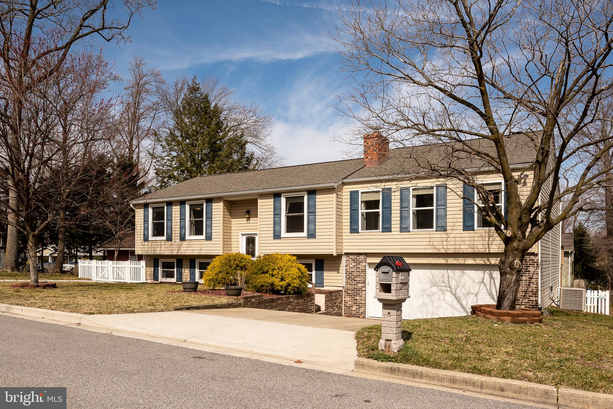 LONGVIEW ON MAGOTHY - Residential
