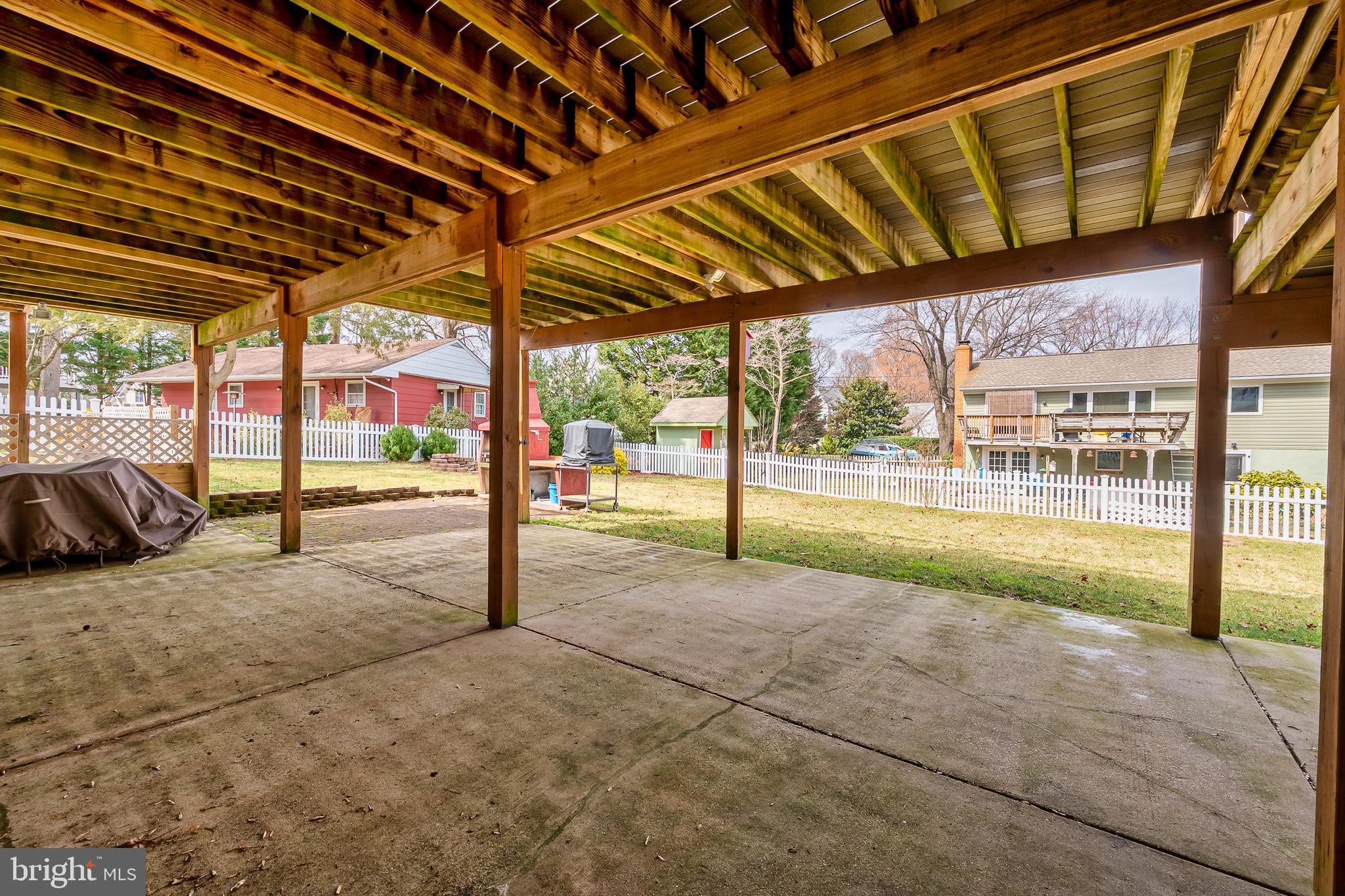 LONGVIEW ON MAGOTHY - Residential