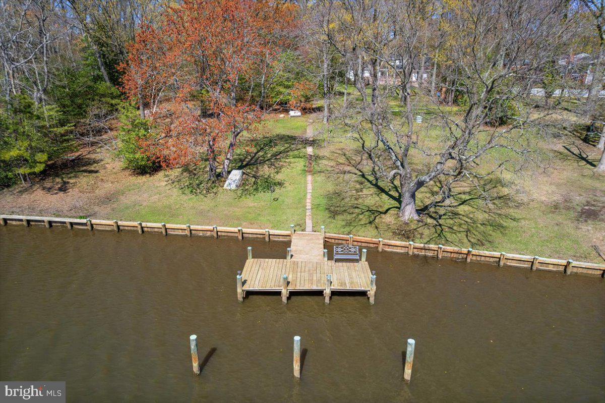 SYLVAN VIEW ON MAGOTHY - Residential