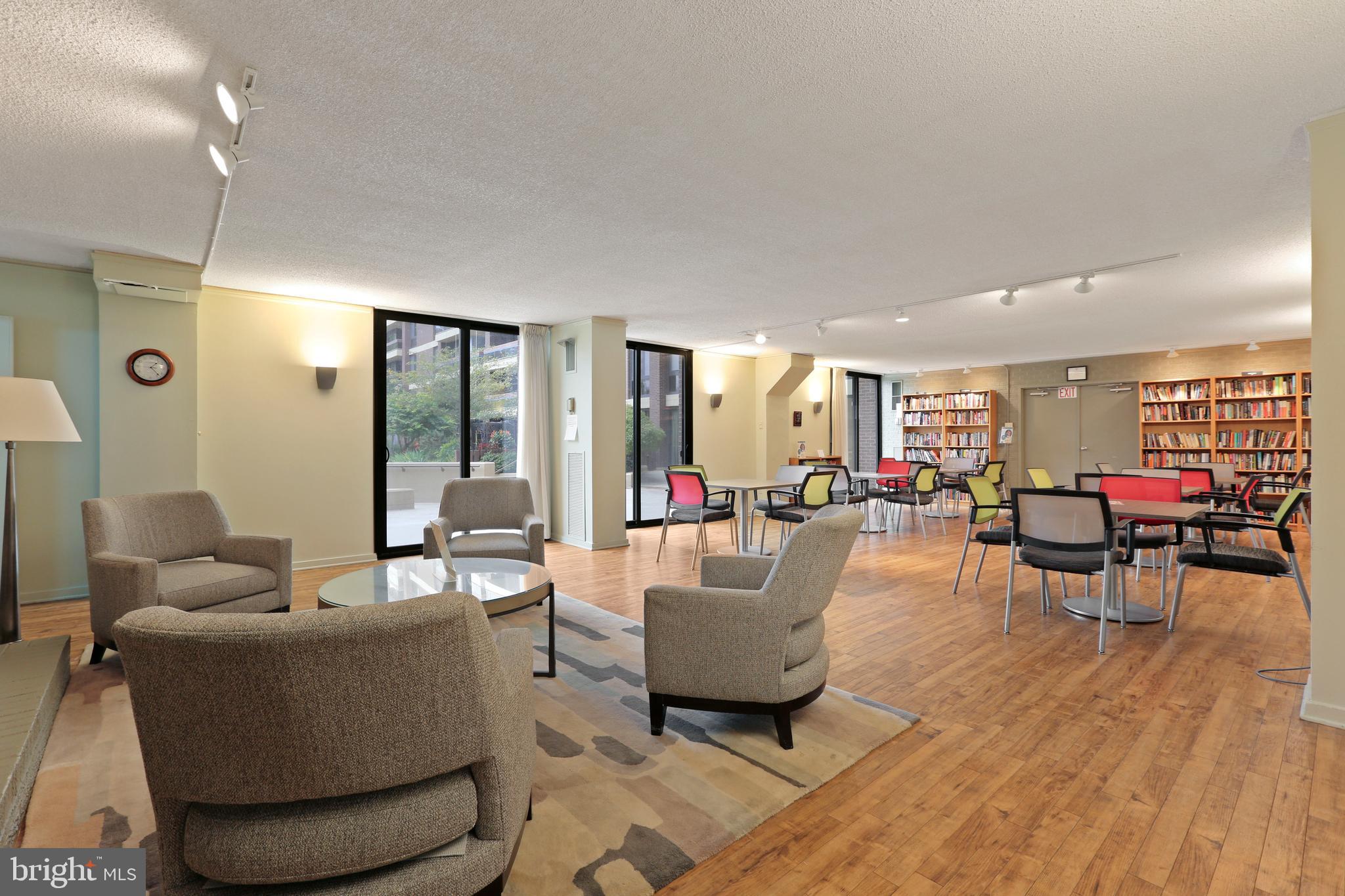 WINTHROP HOUSE - Residential
