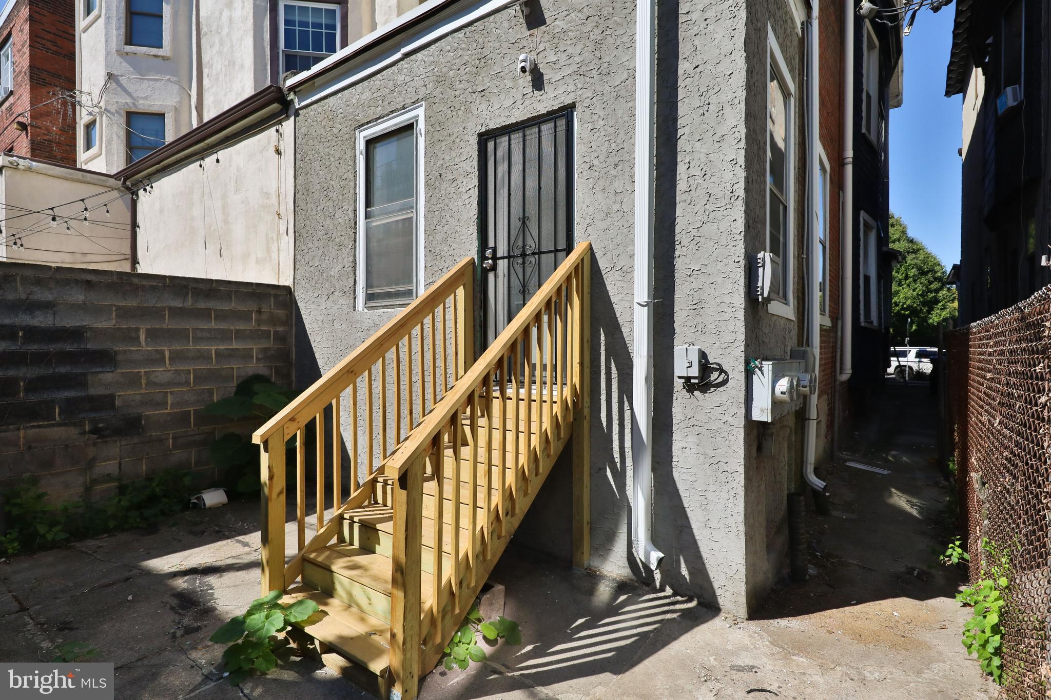 STRAWBERRY MANSION - Residential Income