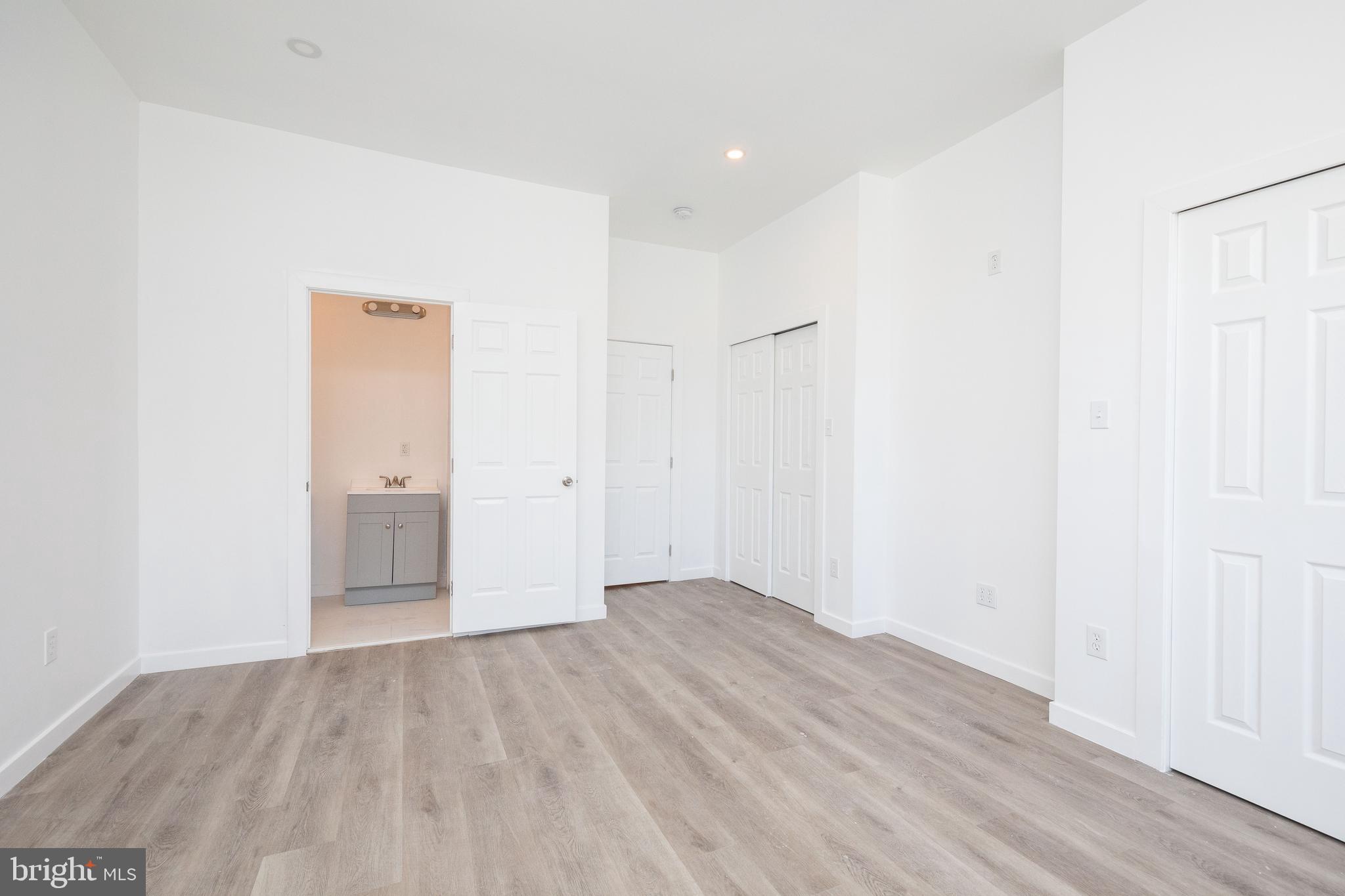 STRAWBERRY MANSION - Residential Income