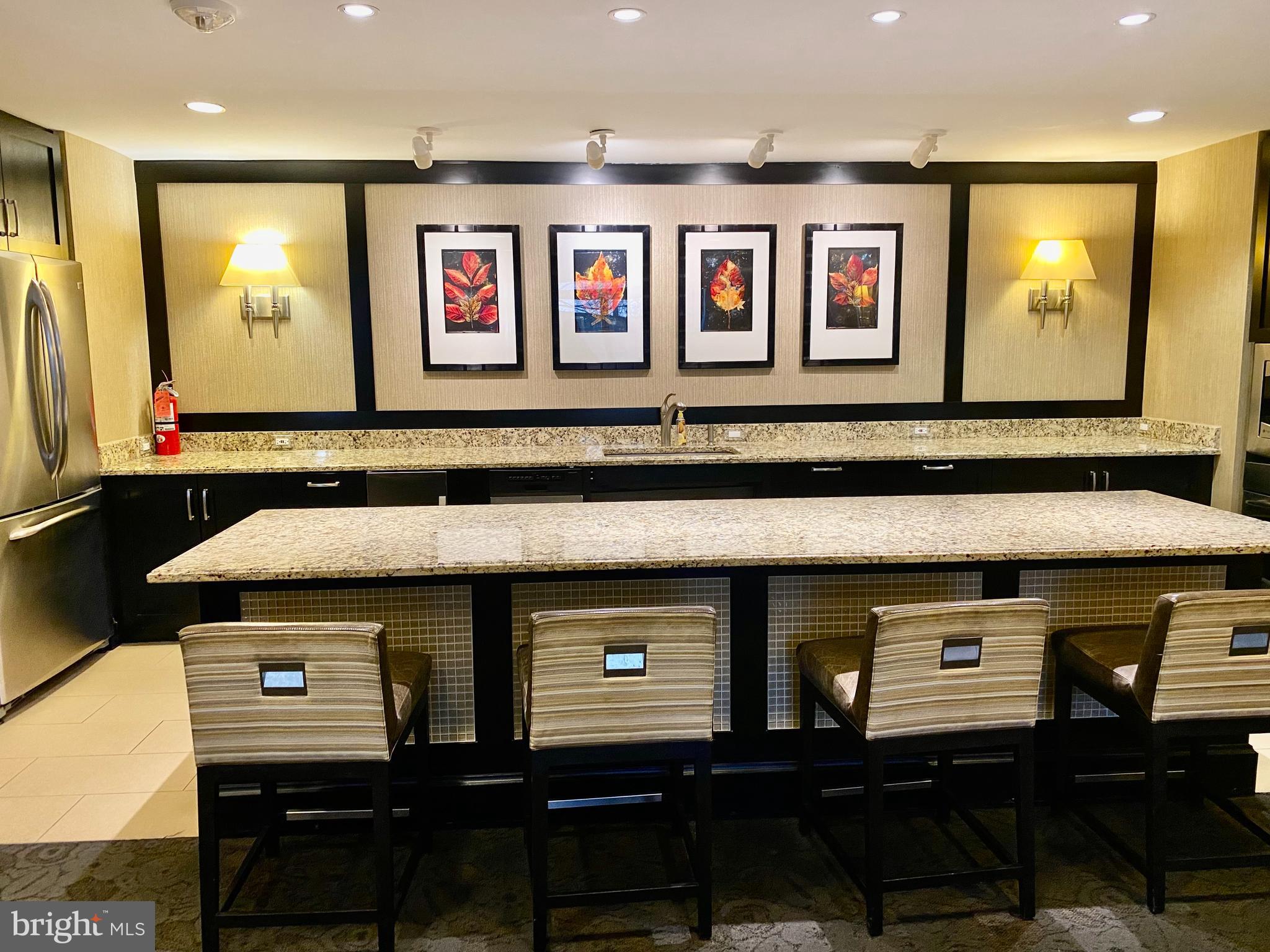THE ELIZABETH - Residential