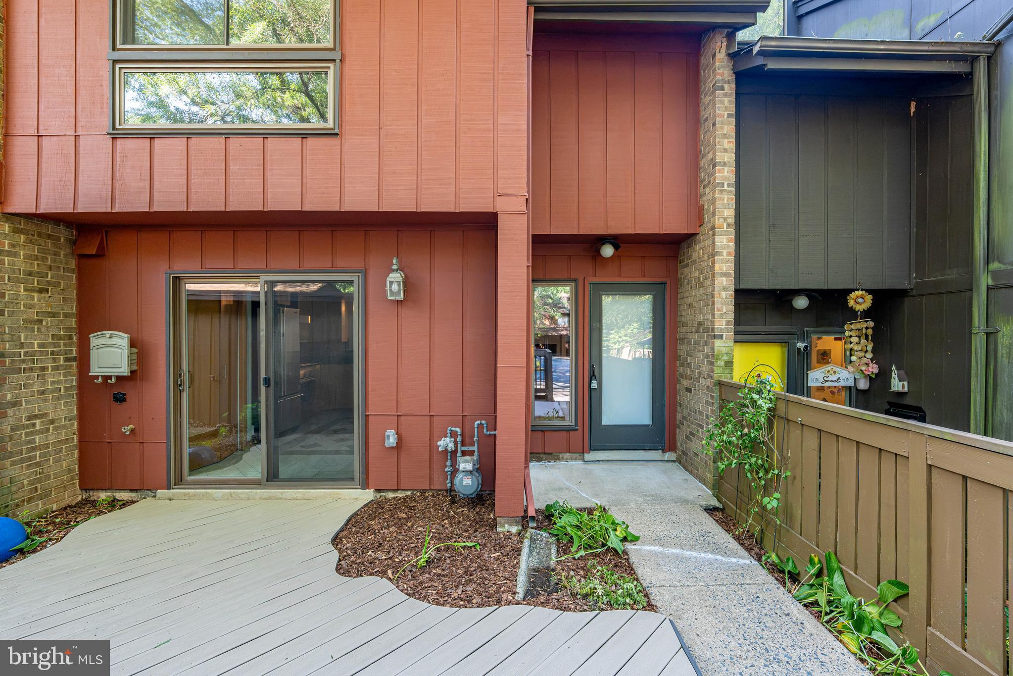 RESTON - Residential