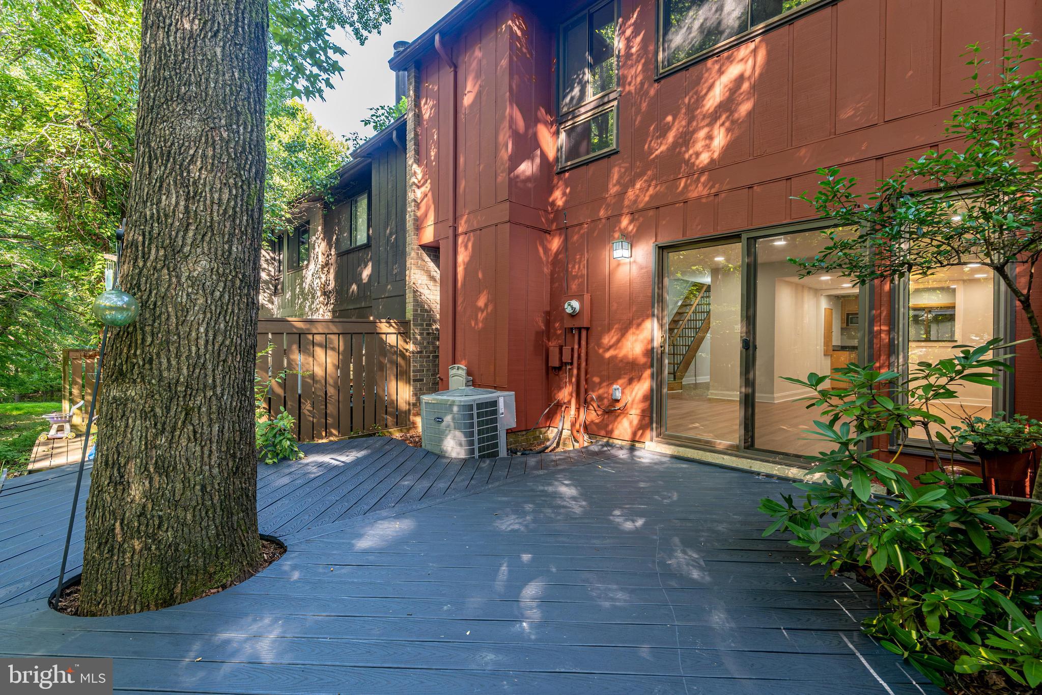 RESTON - Residential