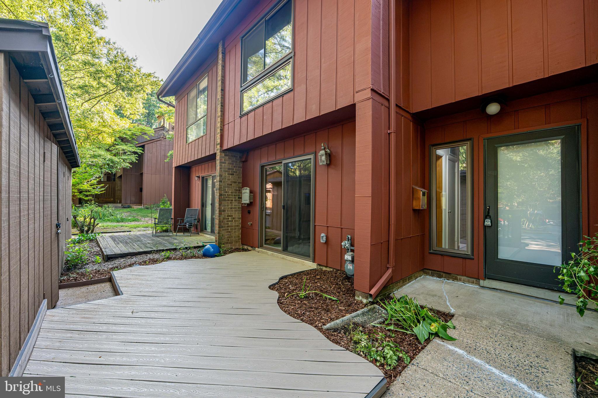 RESTON - Residential