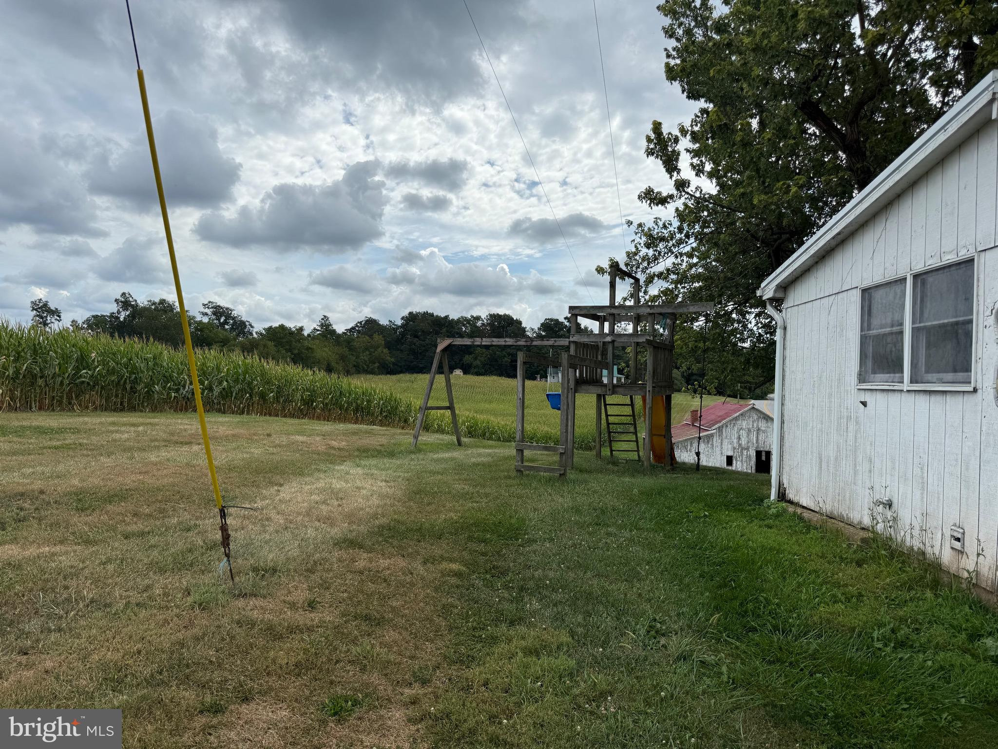 UNIONTOWN - Farm