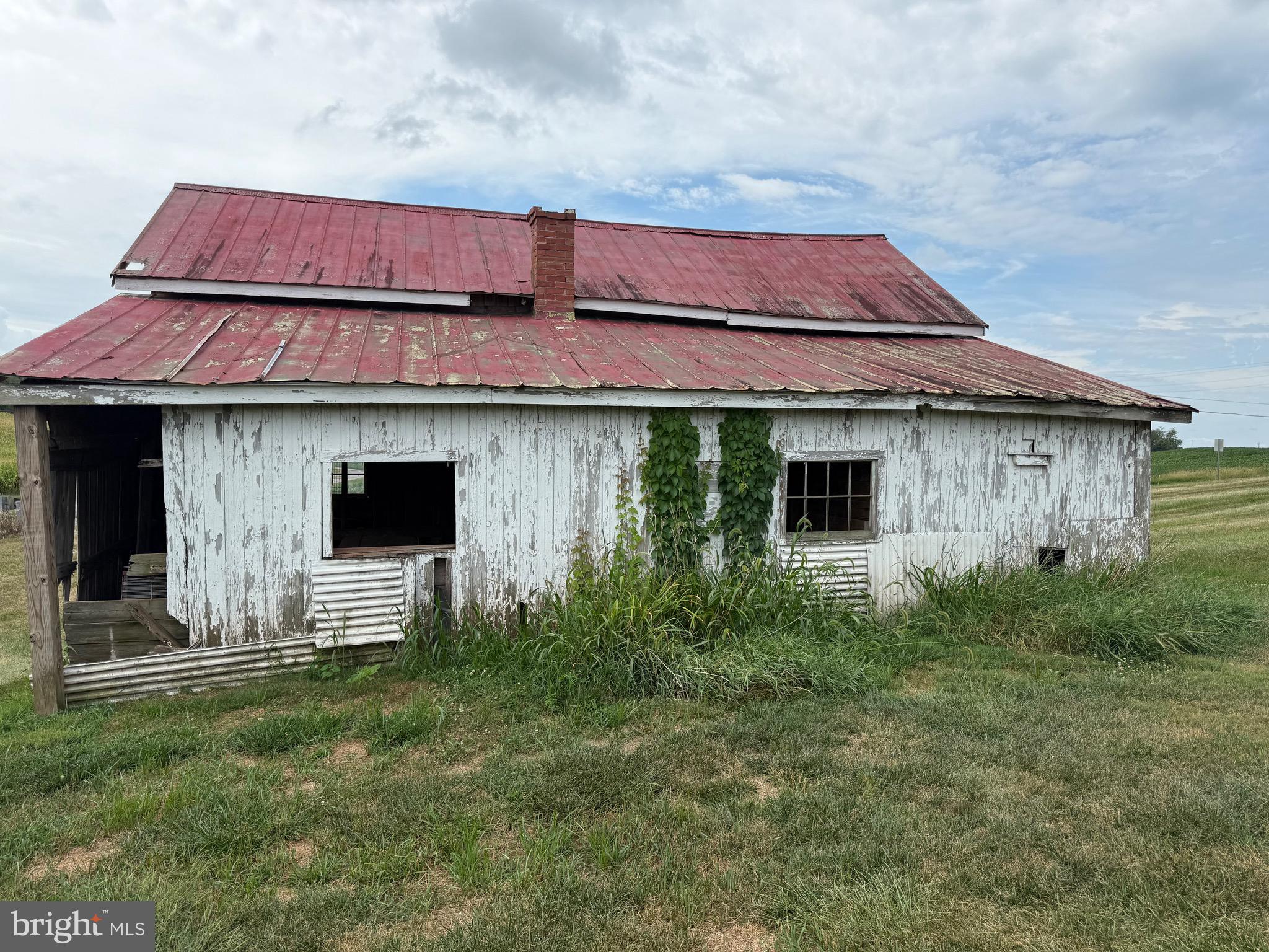 UNIONTOWN - Farm