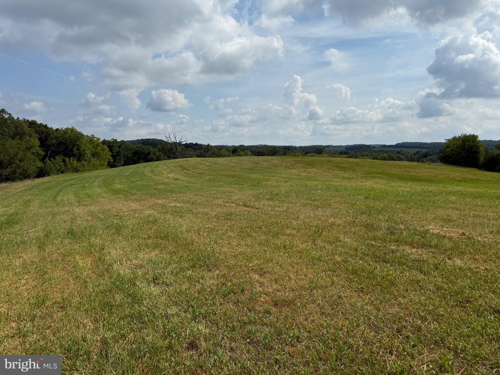 UNIONTOWN - Farm