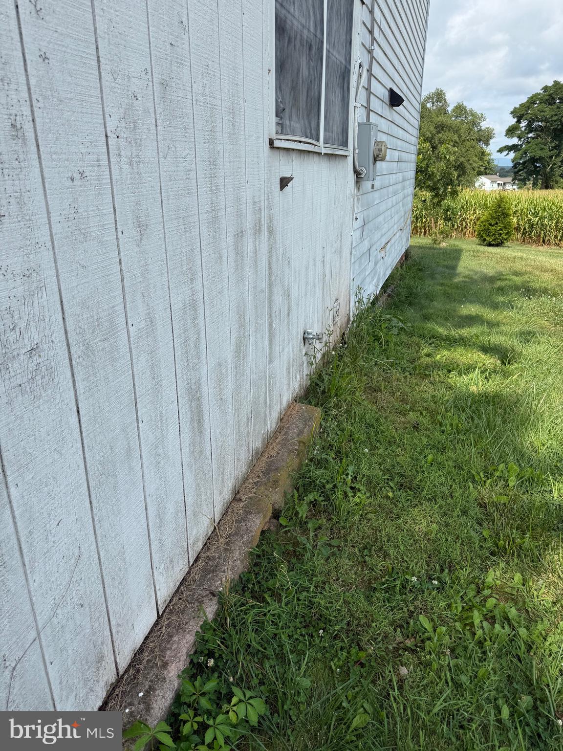 UNIONTOWN - Farm
