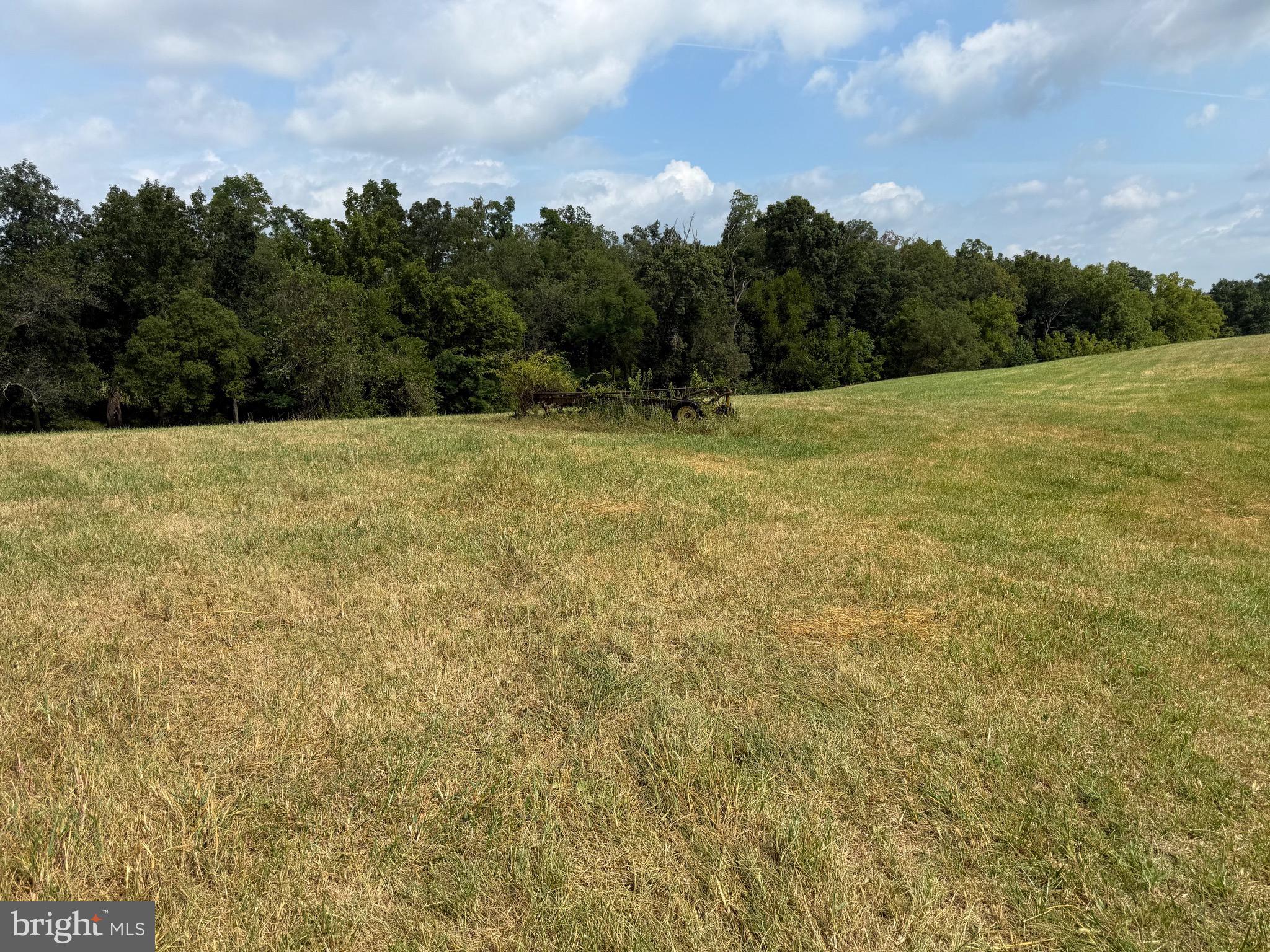UNIONTOWN - Farm