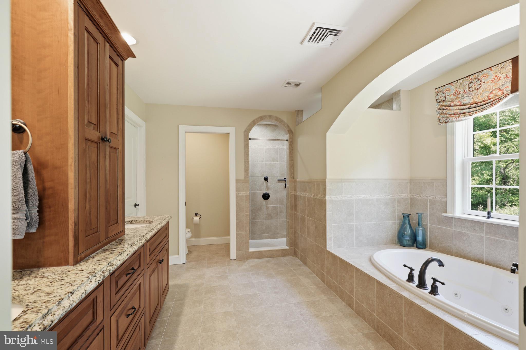 FOX HILL ESTATES - Residential