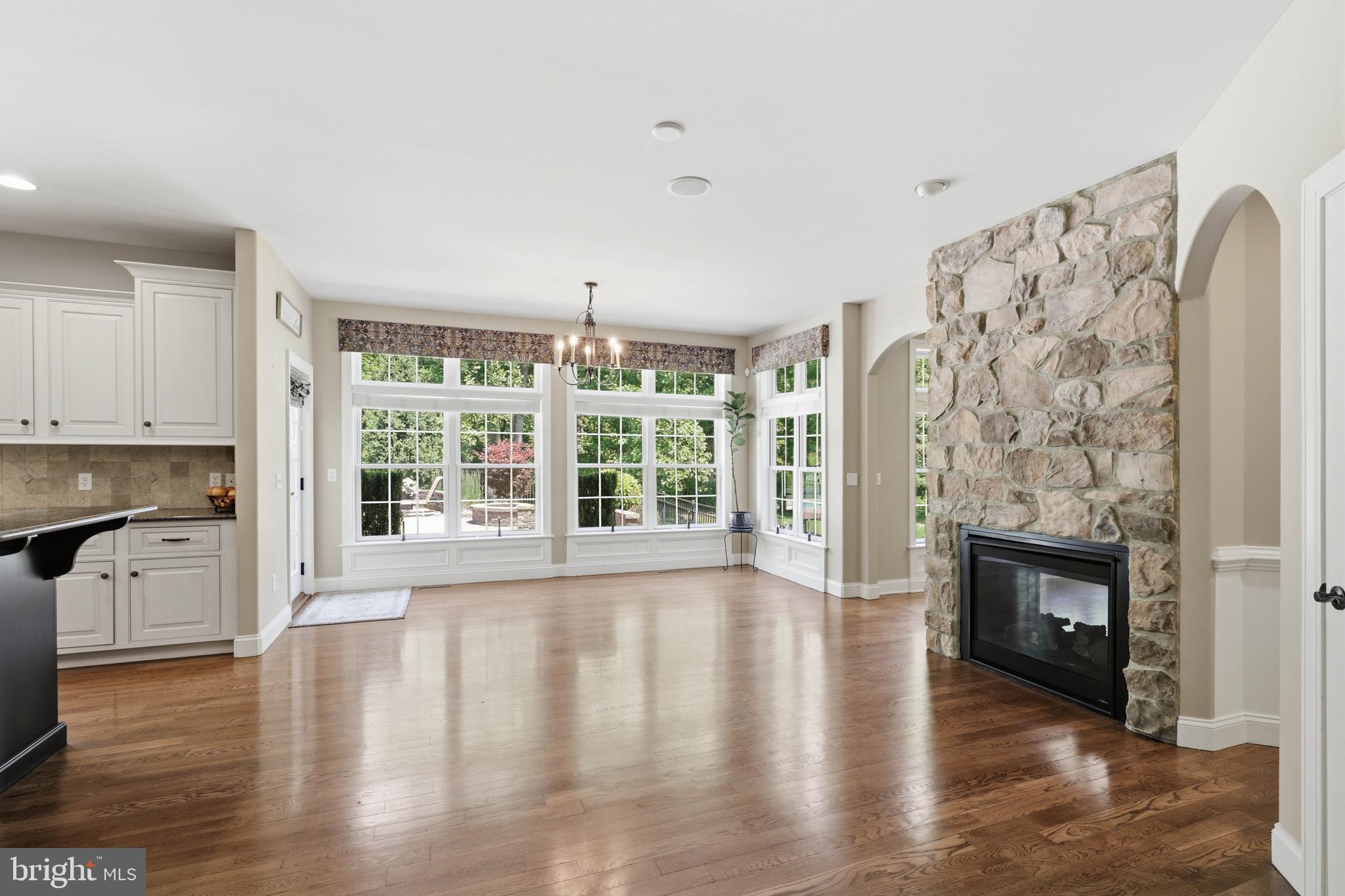 FOX HILL ESTATES - Residential