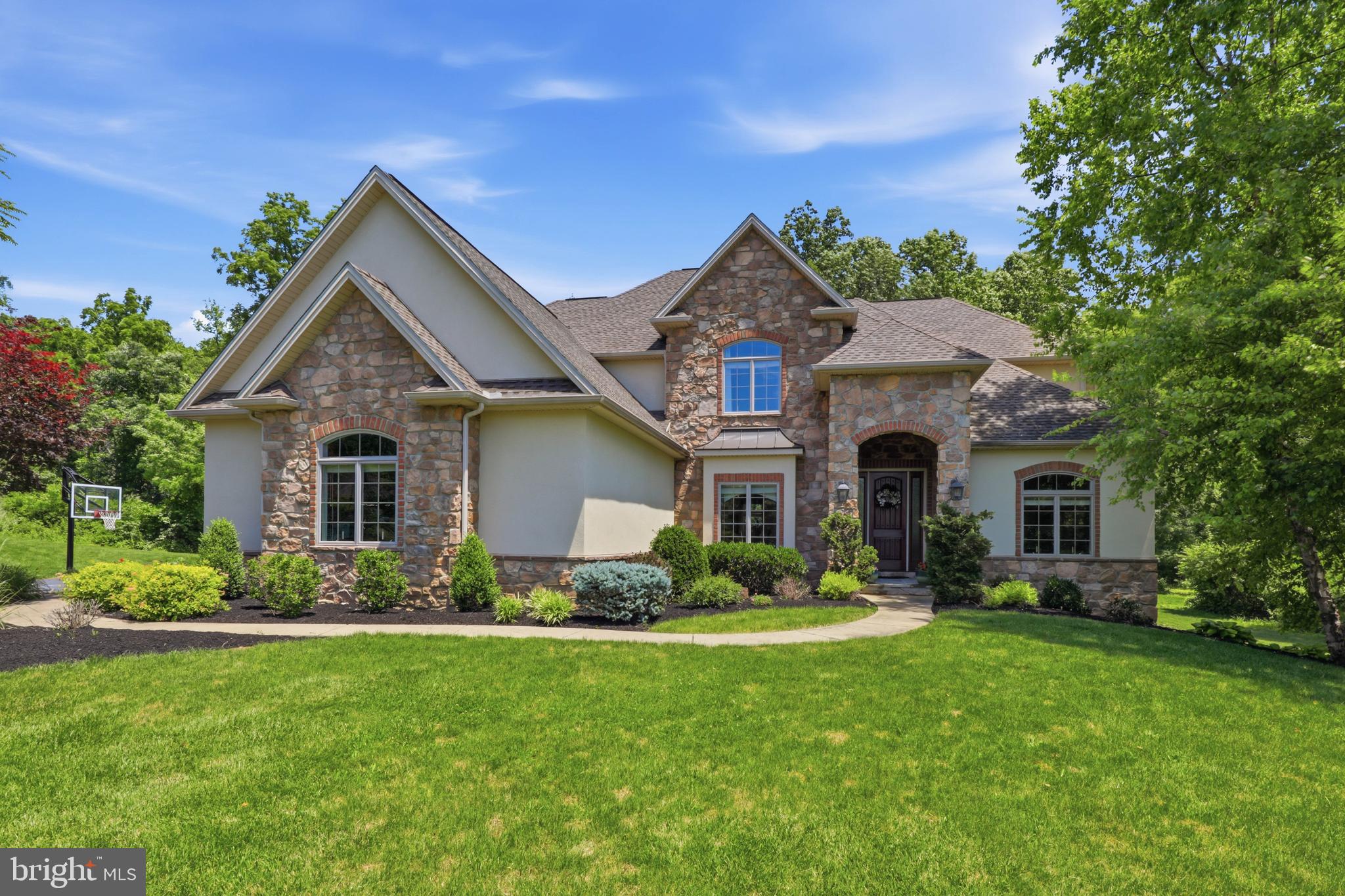FOX HILL ESTATES - Residential