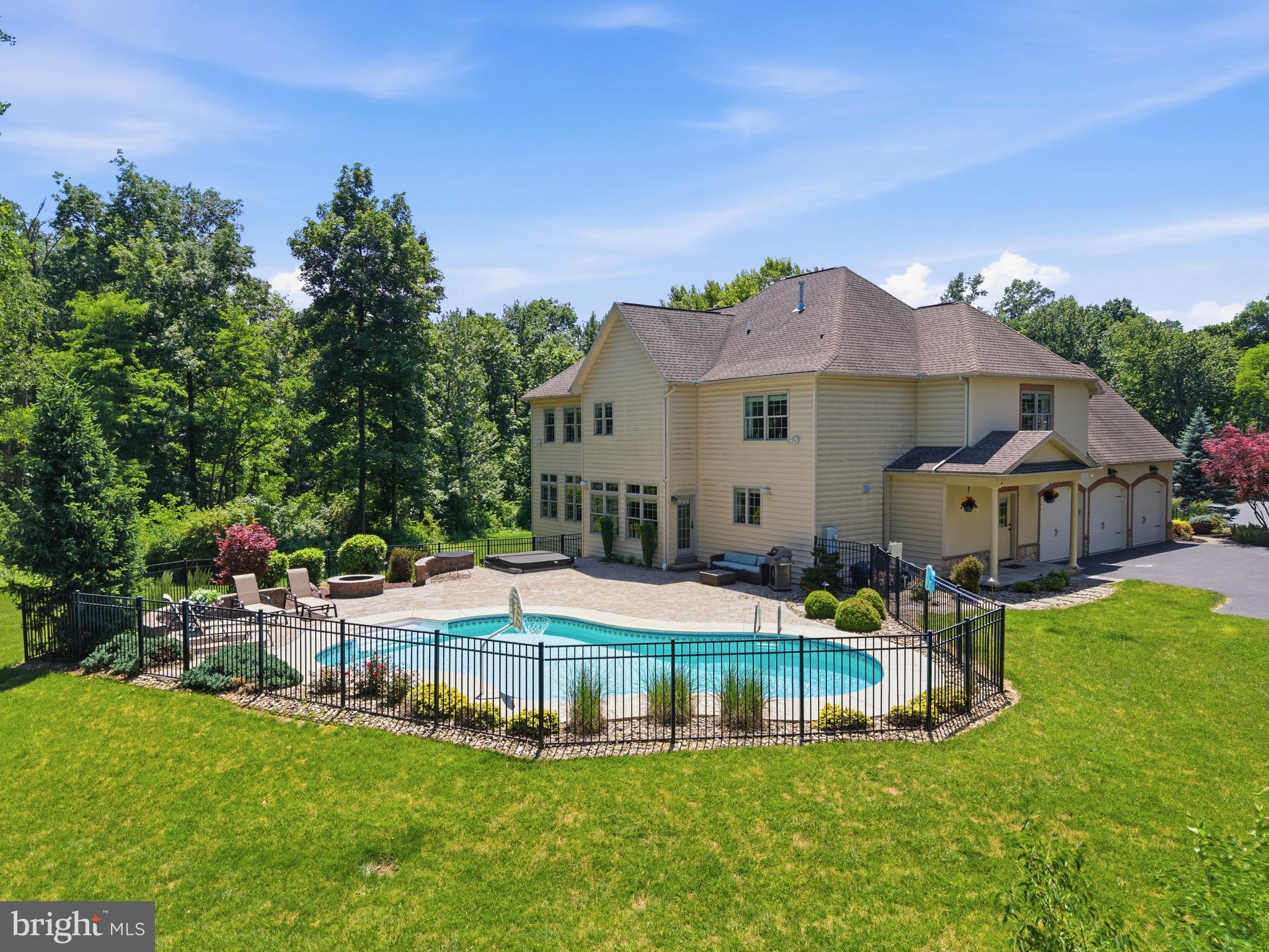 FOX HILL ESTATES - Residential