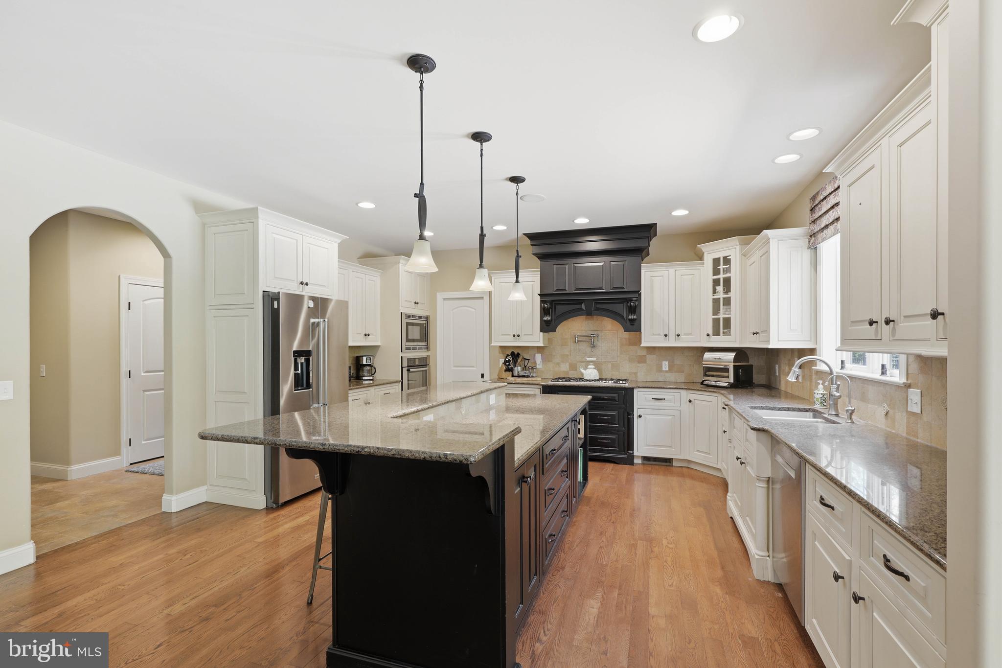 FOX HILL ESTATES - Residential