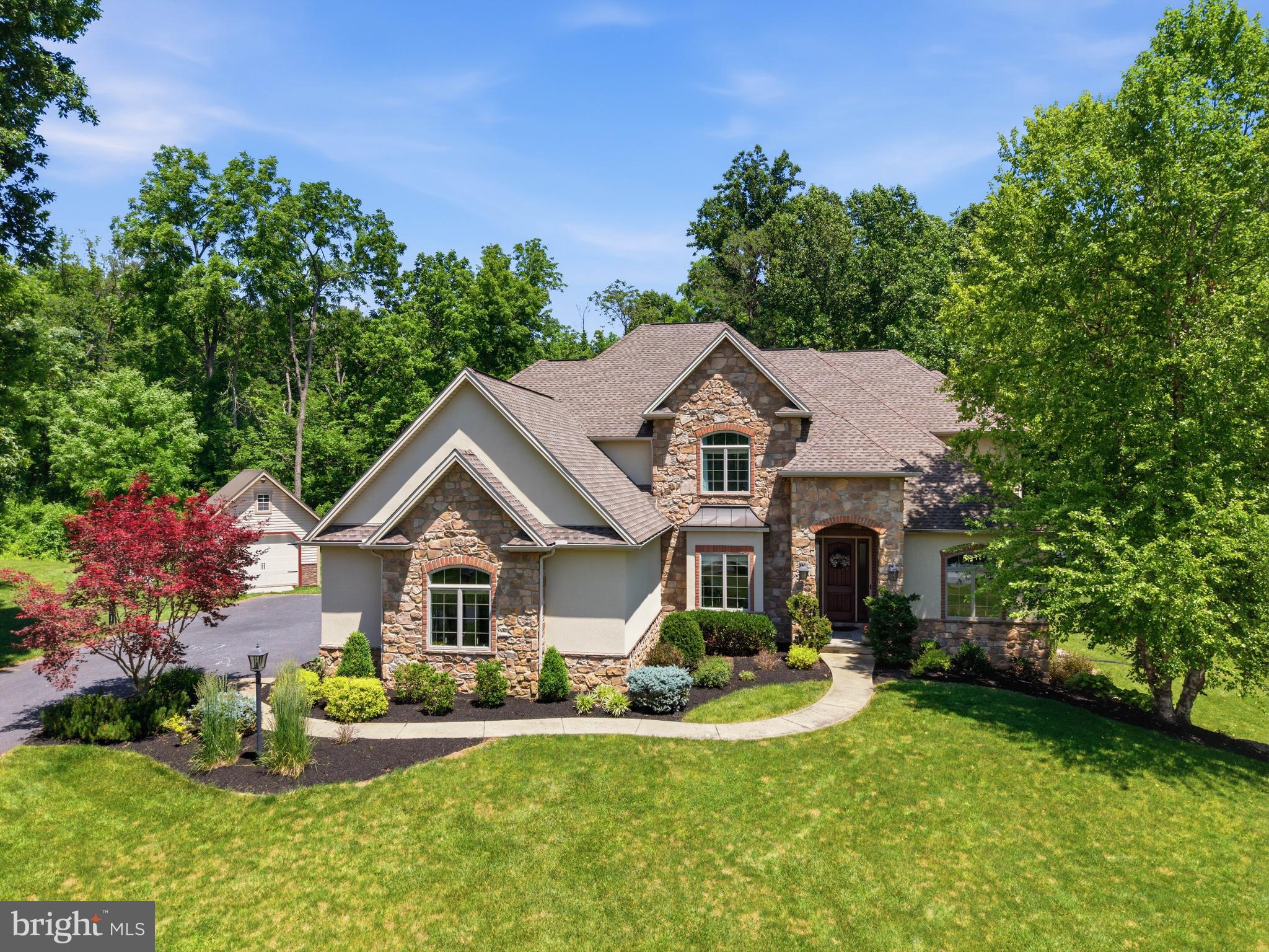 FOX HILL ESTATES - Residential