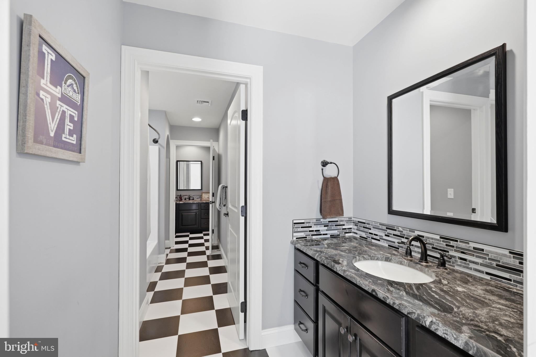 FOX HILL ESTATES - Residential