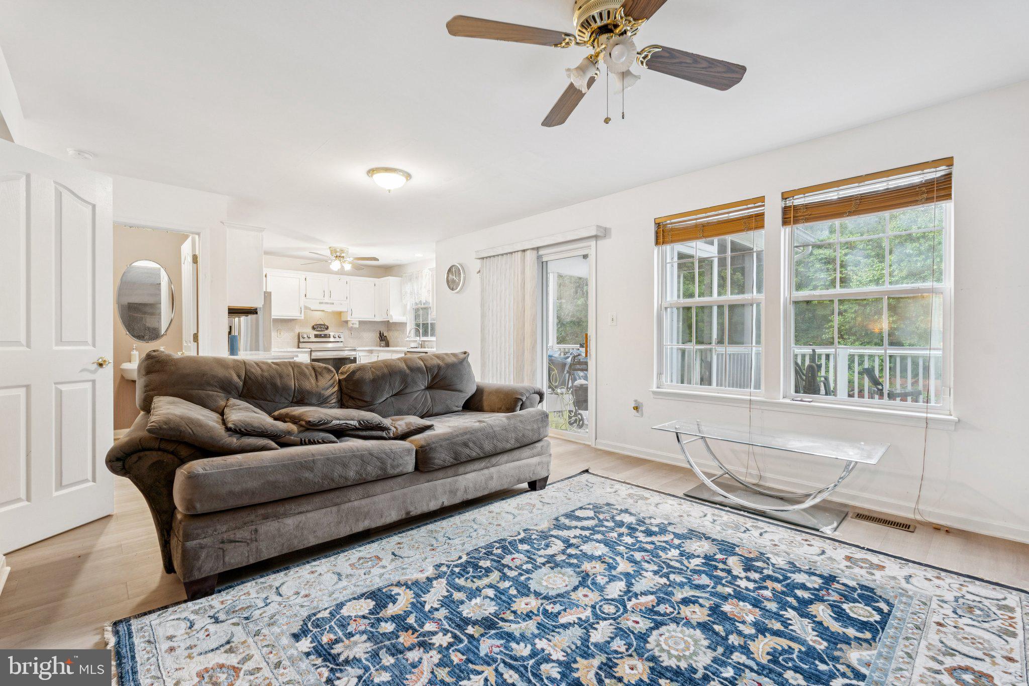 CARNEY GROVE - Residential