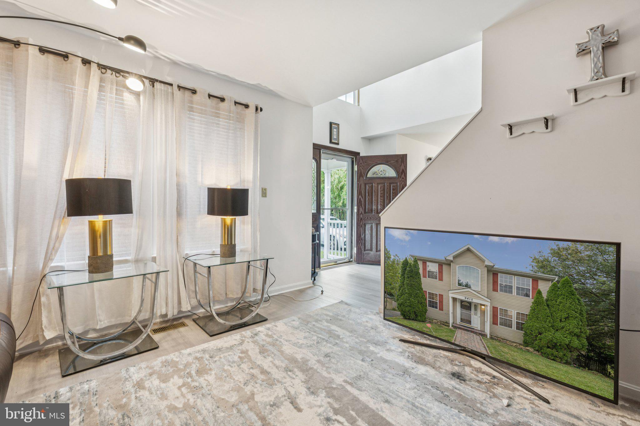 CARNEY GROVE - Residential