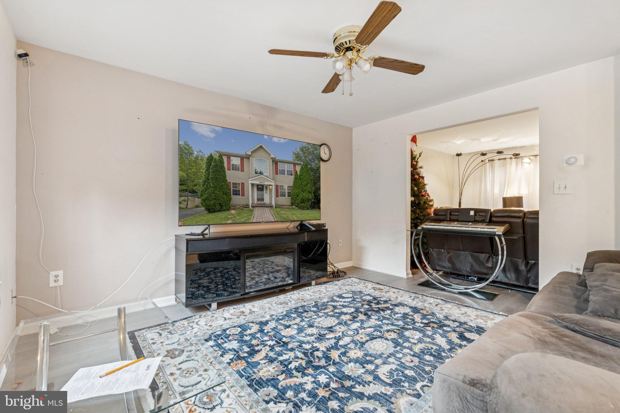 CARNEY GROVE - Residential