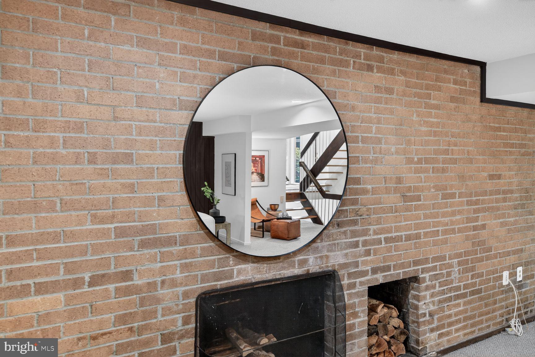 CARDEROCK SPRINGS - Residential