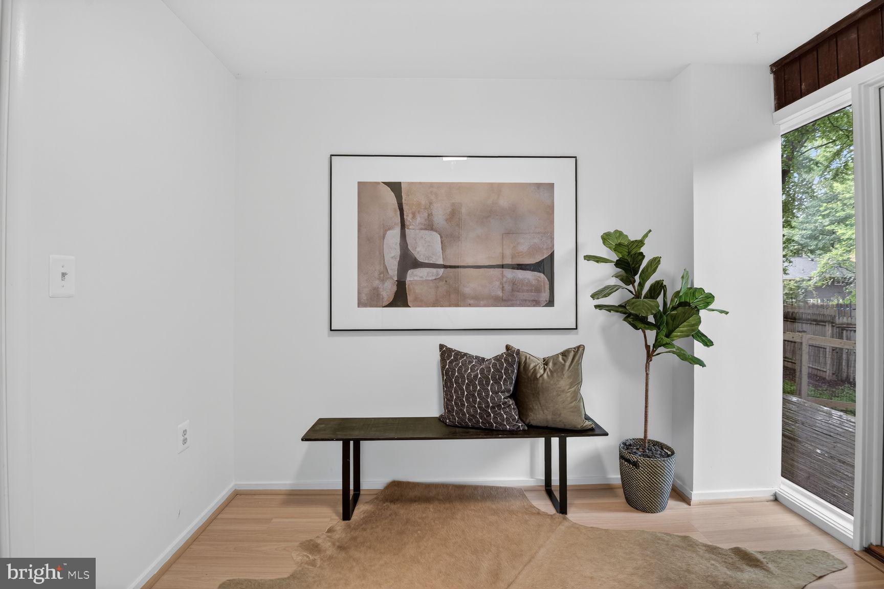CARDEROCK SPRINGS - Residential