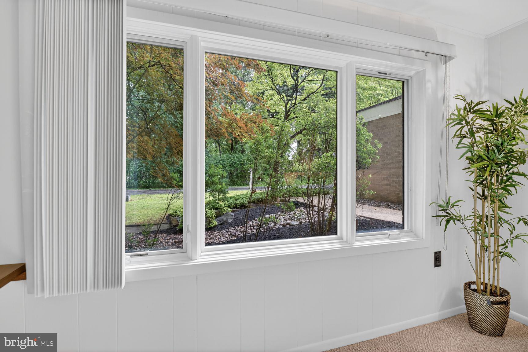 CARDEROCK SPRINGS - Residential