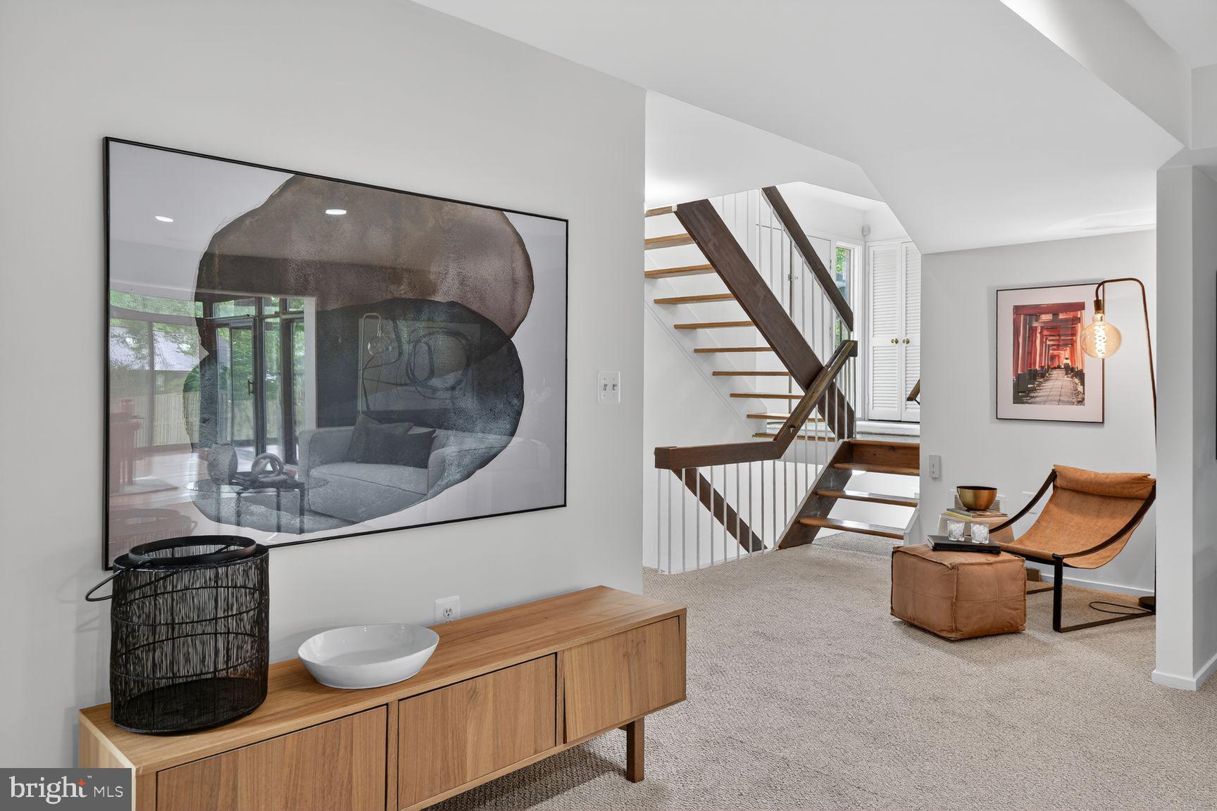 CARDEROCK SPRINGS - Residential