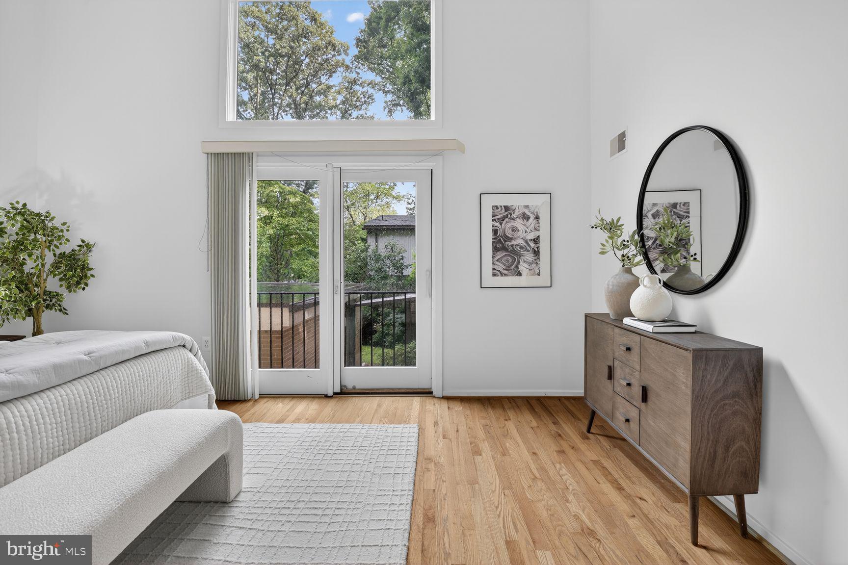 CARDEROCK SPRINGS - Residential