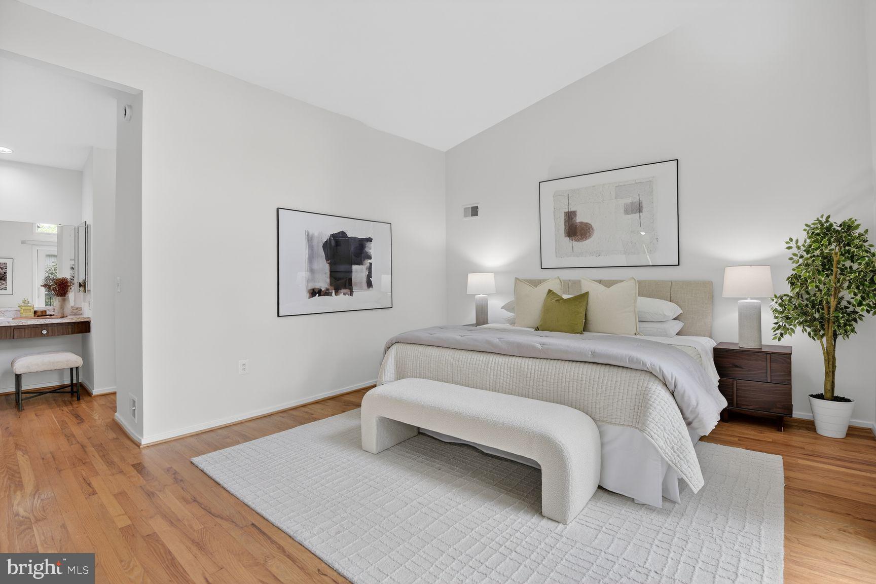 CARDEROCK SPRINGS - Residential
