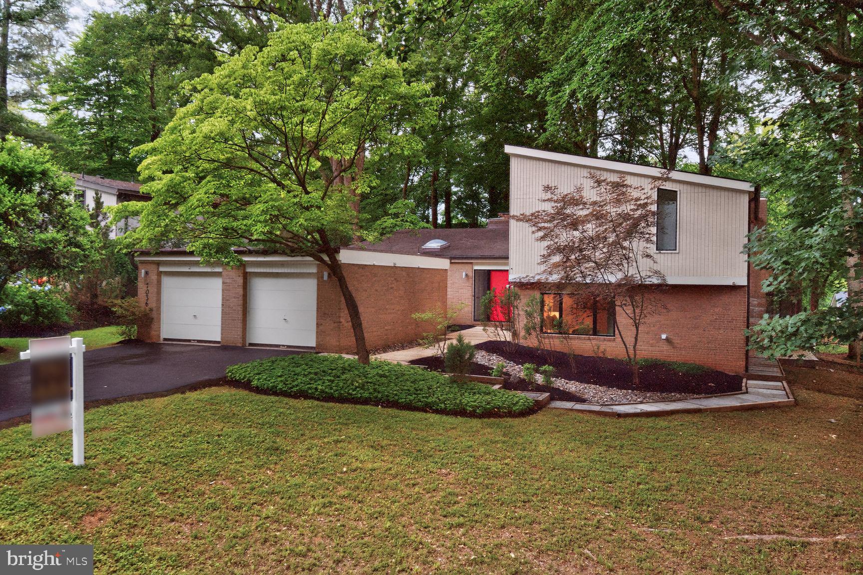 CARDEROCK SPRINGS - Residential