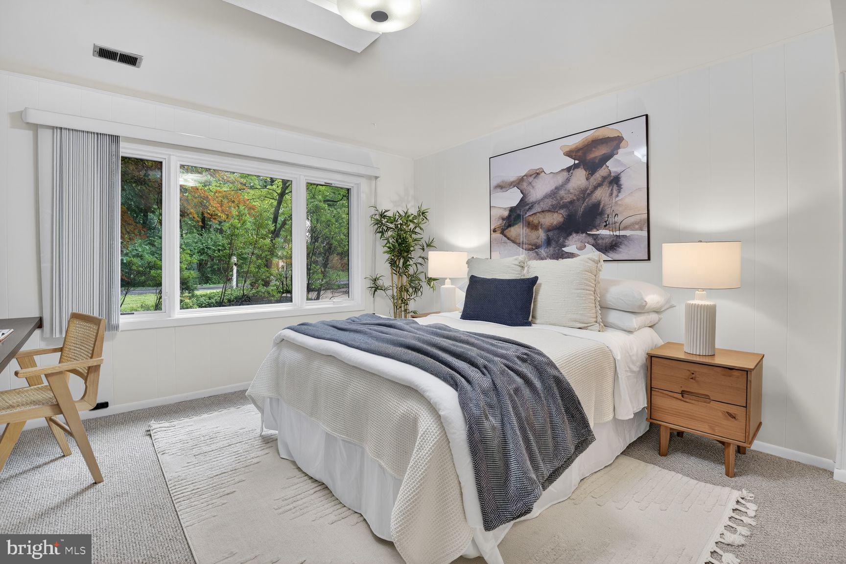 CARDEROCK SPRINGS - Residential