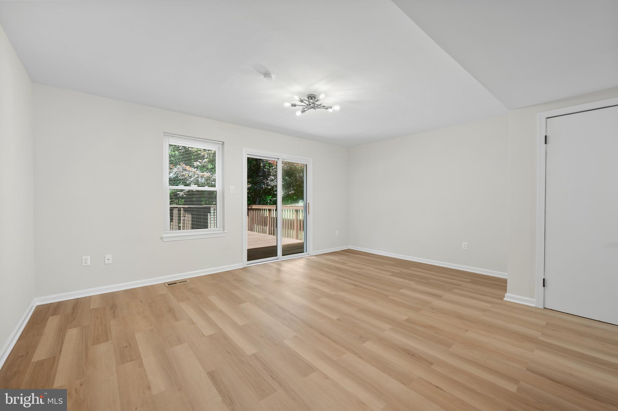 MARBLE HILL - Residential