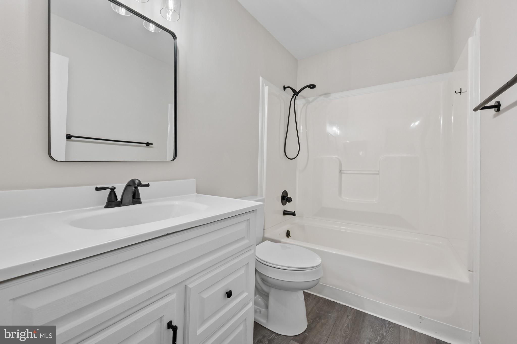 MARBLE HILL - Residential