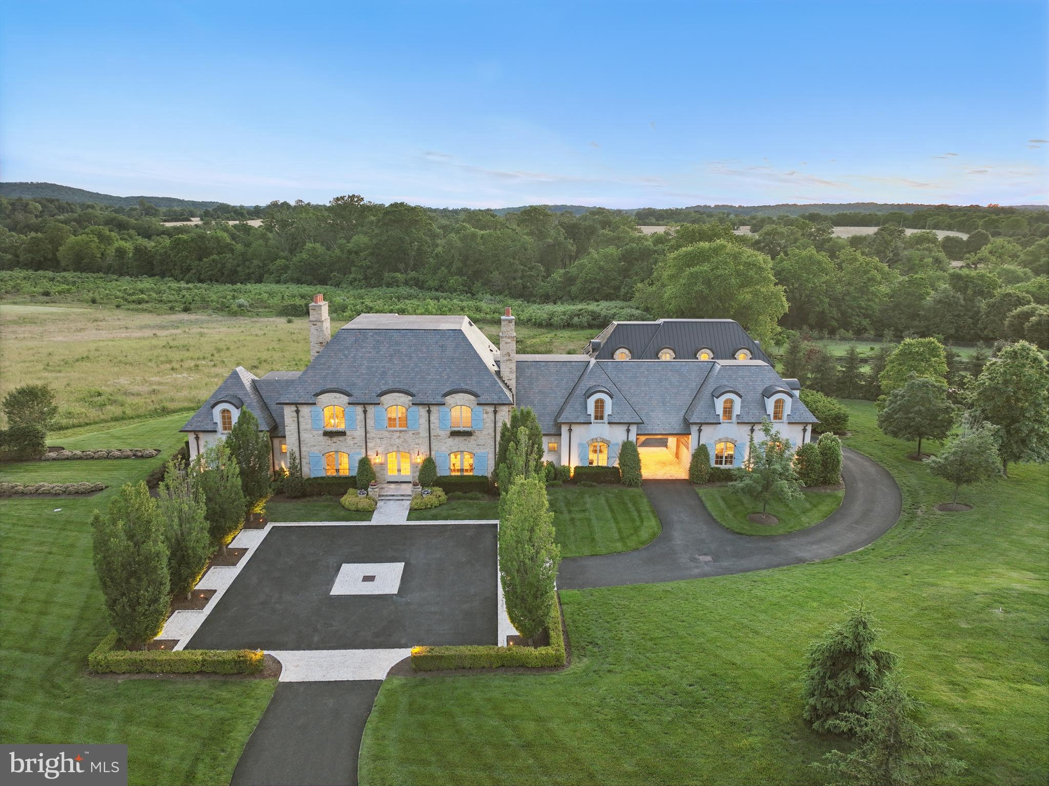 CREIGHTON FARMS - Residential