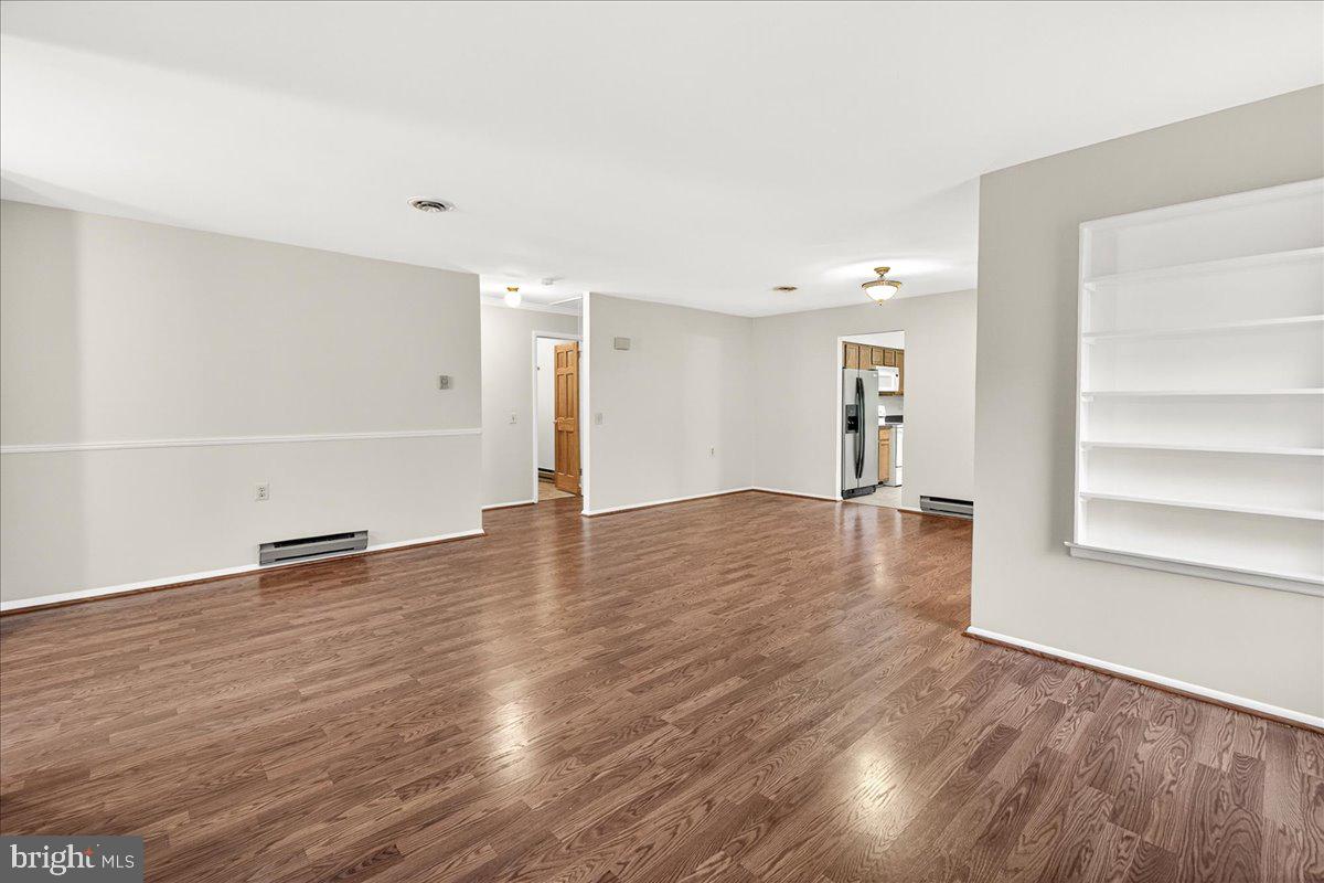 CRESTWOOD VILLAGE - Residential