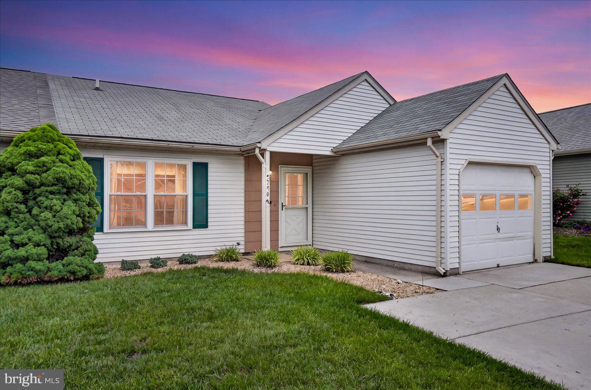 CRESTWOOD VILLAGE - Residential