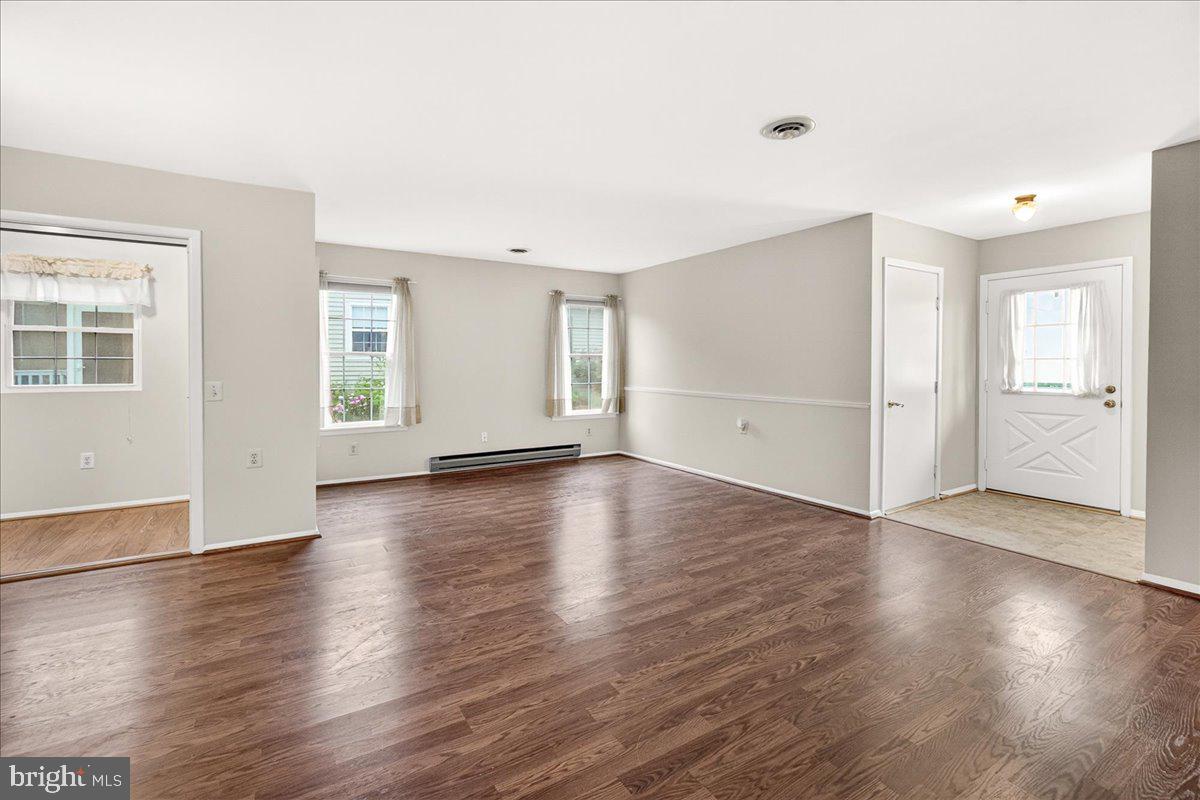 CRESTWOOD VILLAGE - Residential