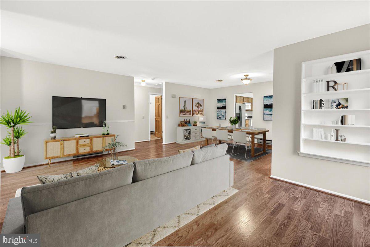 CRESTWOOD VILLAGE - Residential