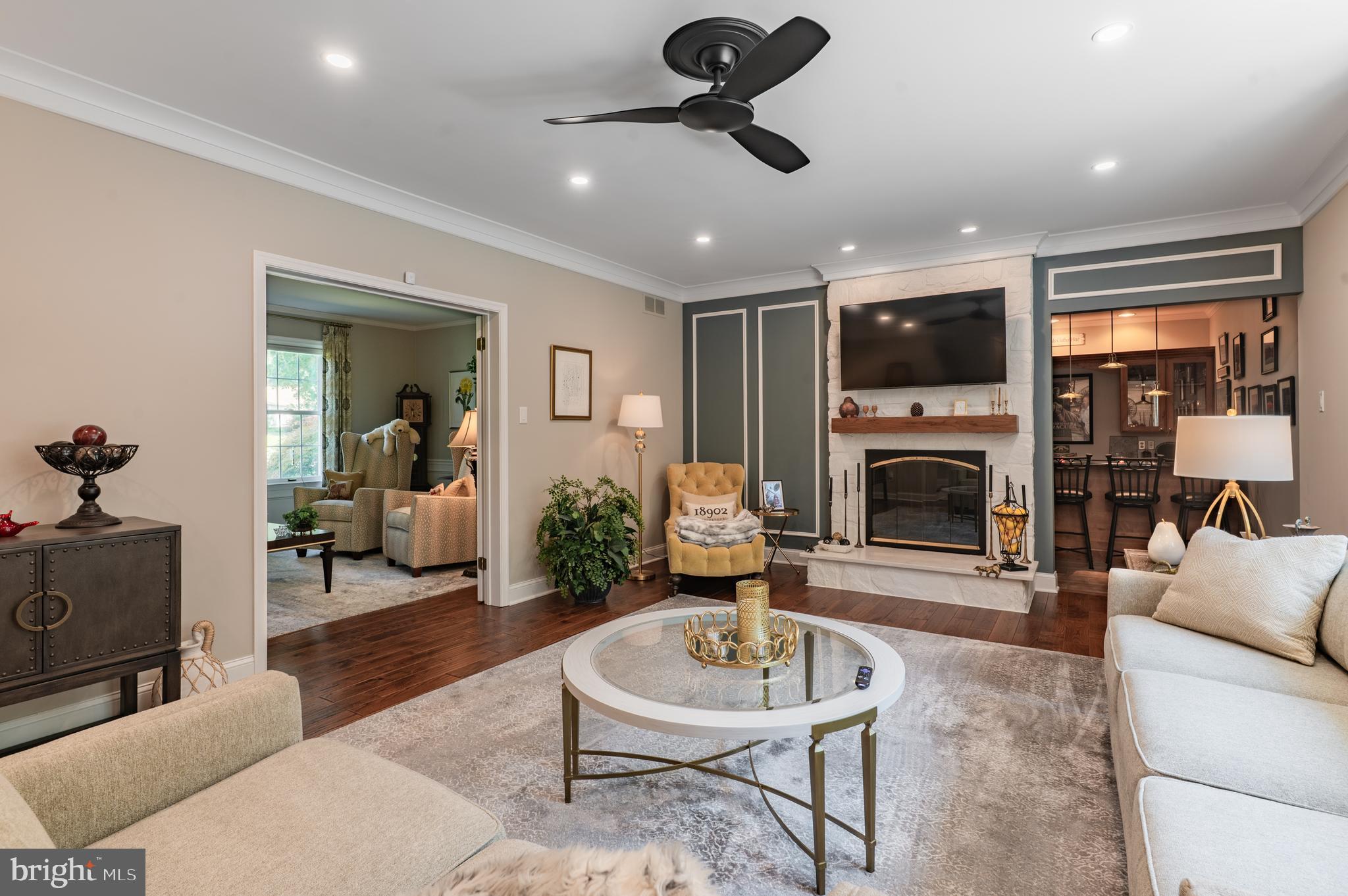 HUNTERS RUN - Residential