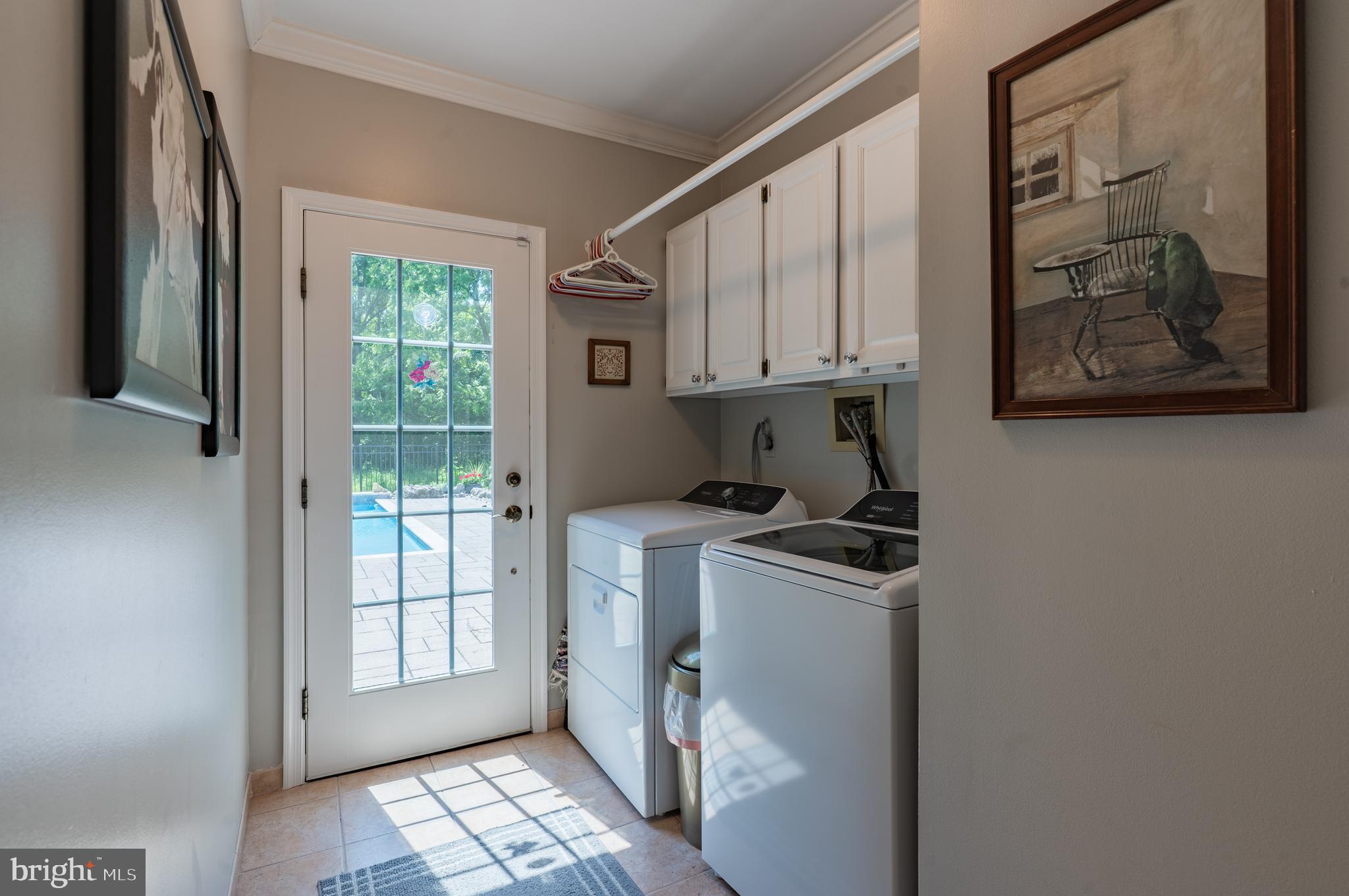 HUNTERS RUN - Residential